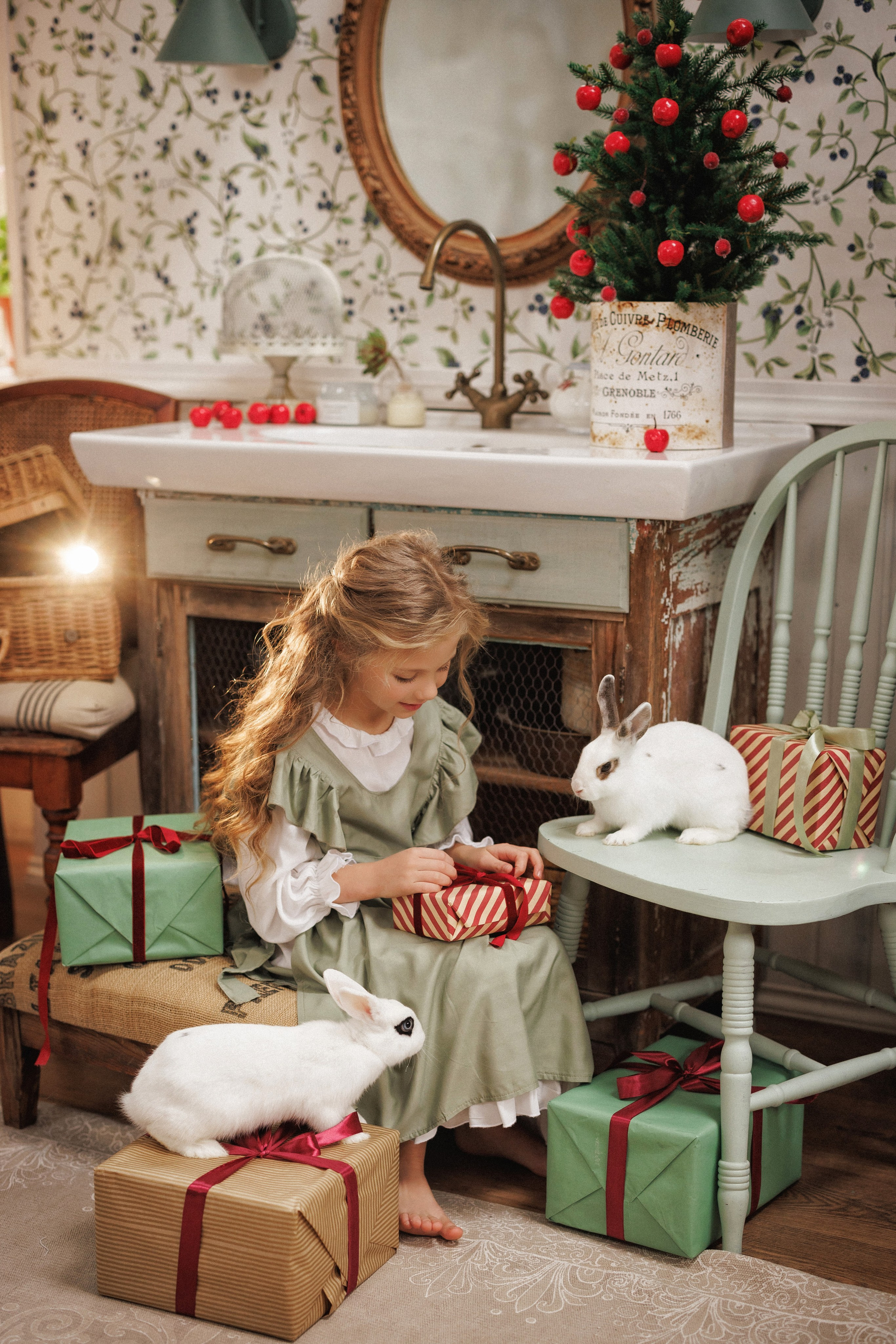 Новогодняя фотосессия в стиле «Винтаж», фотостудия Ольги Сурухановой, г. Краснодар 2025–2026 гг. Семейный и детский фотограф в Краснодаре Анна Трашкова