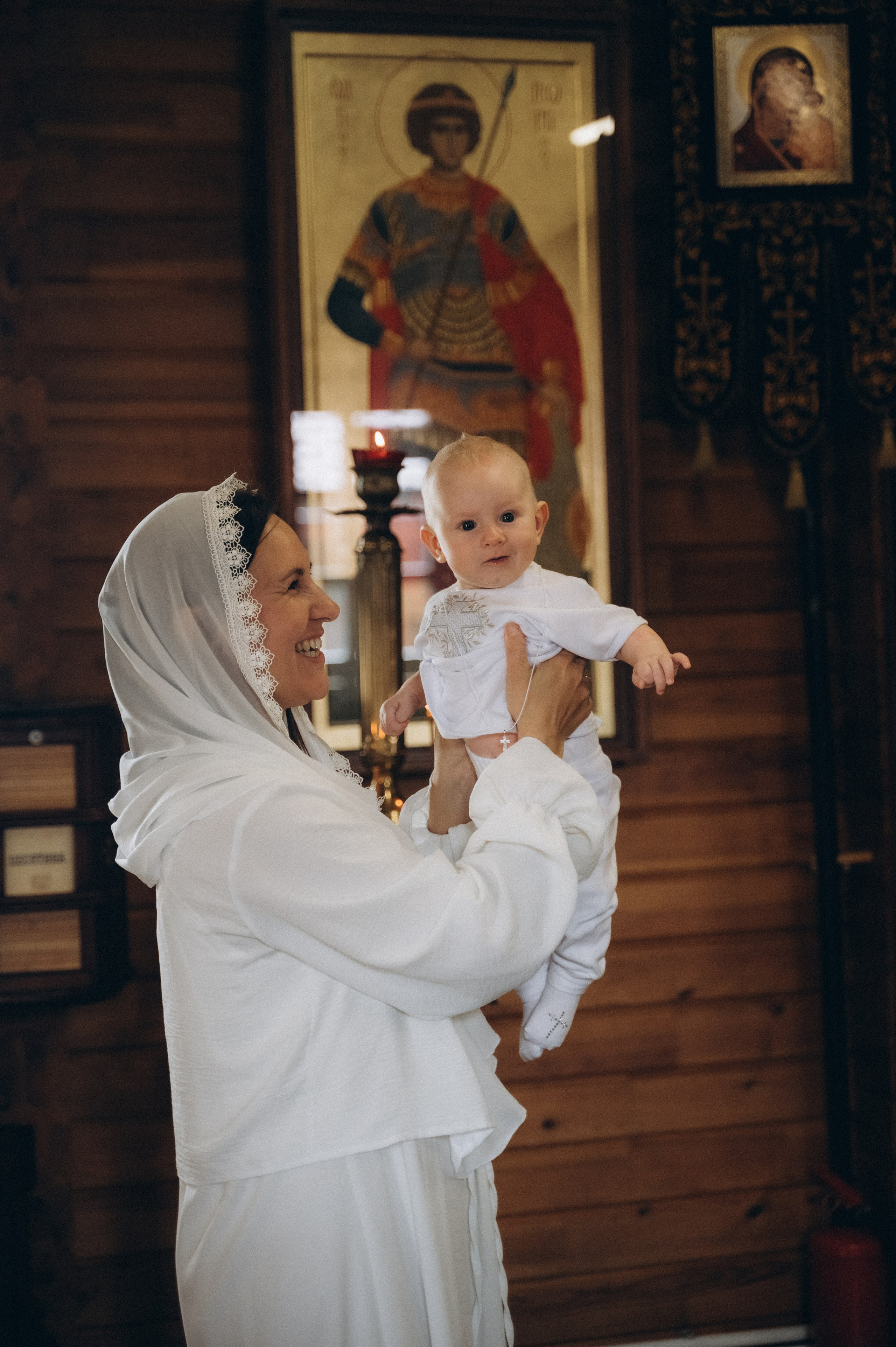 Крещение Марка (ХРАМ СВЯТИТЕЛЯ НИКОЛАЯ ЯПОНСКОГО). Семейный фотограф в Минске Дарья Дреко