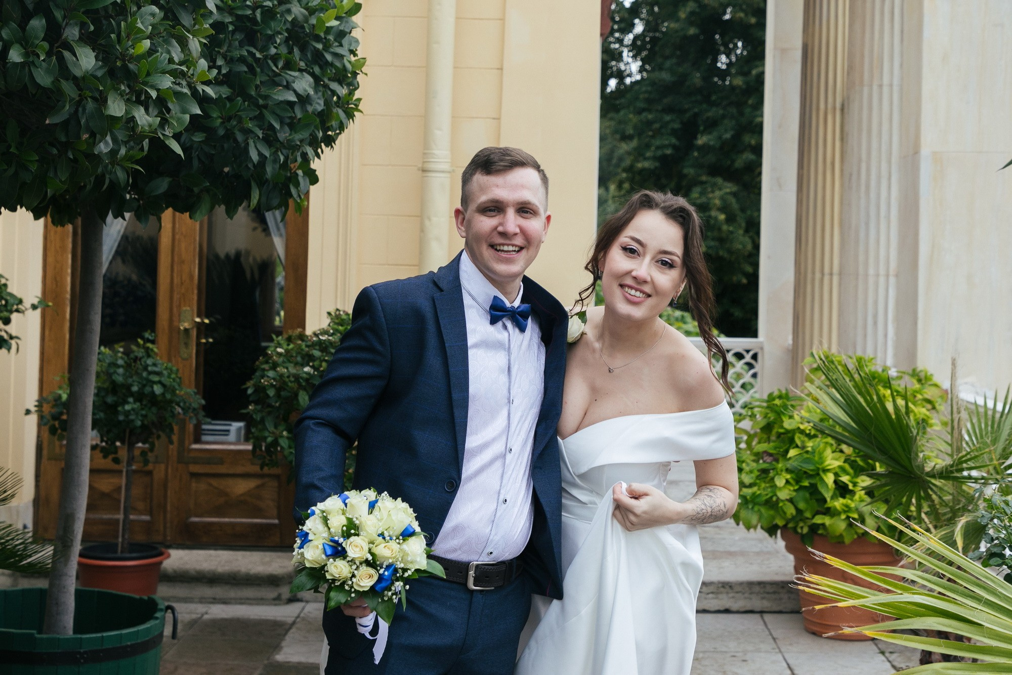 свадебная съемка в петергофе, найти фотографа на свадьбу, свадебный фотограф, свадебное платье купить, свадебный салон, свадебные кольца