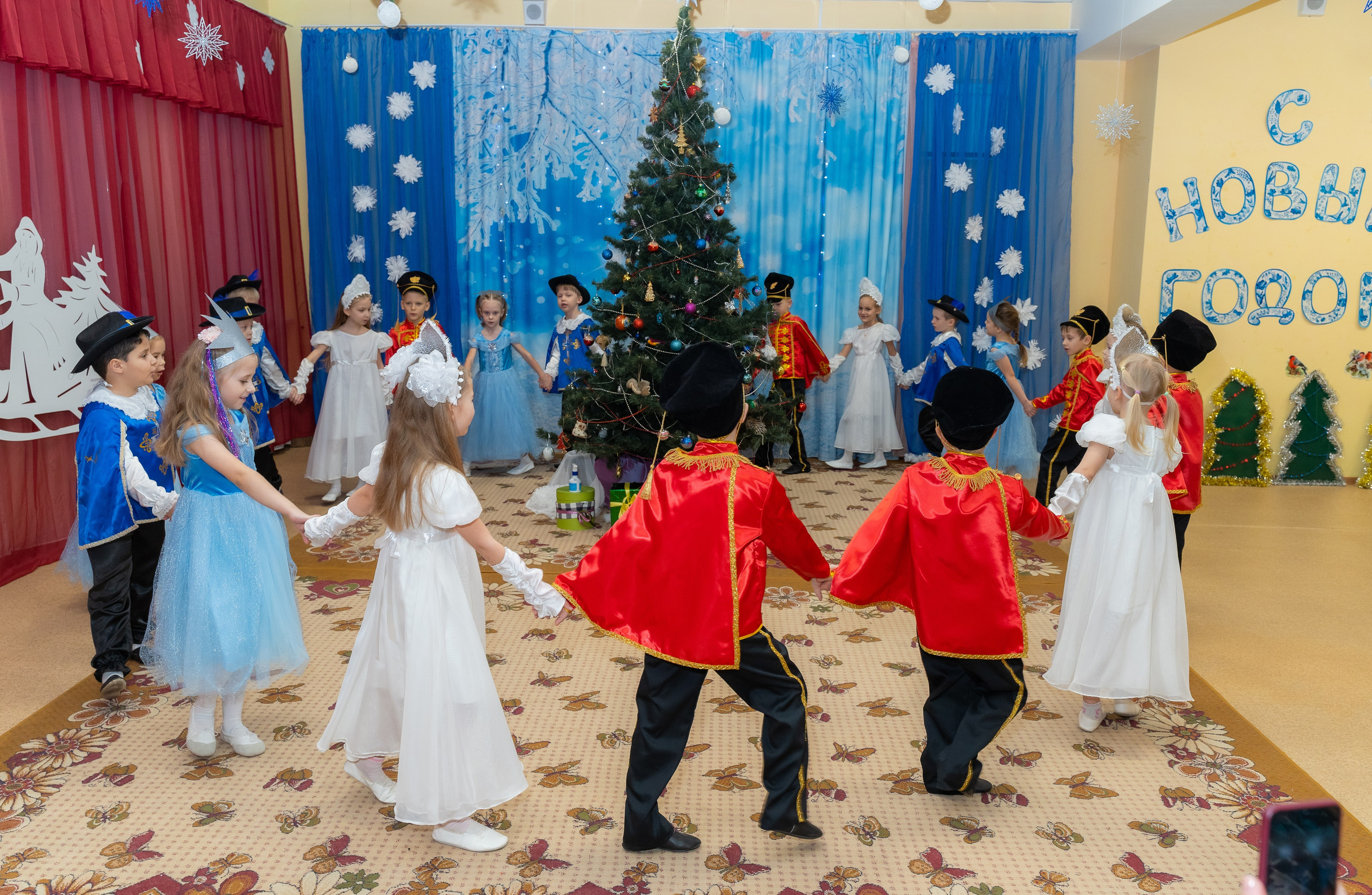 Утренник в детском саду