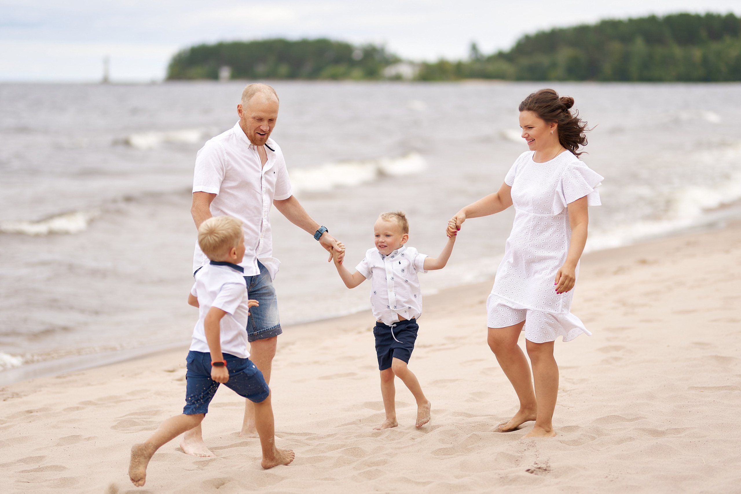 Семейная прогулка на Ладоге