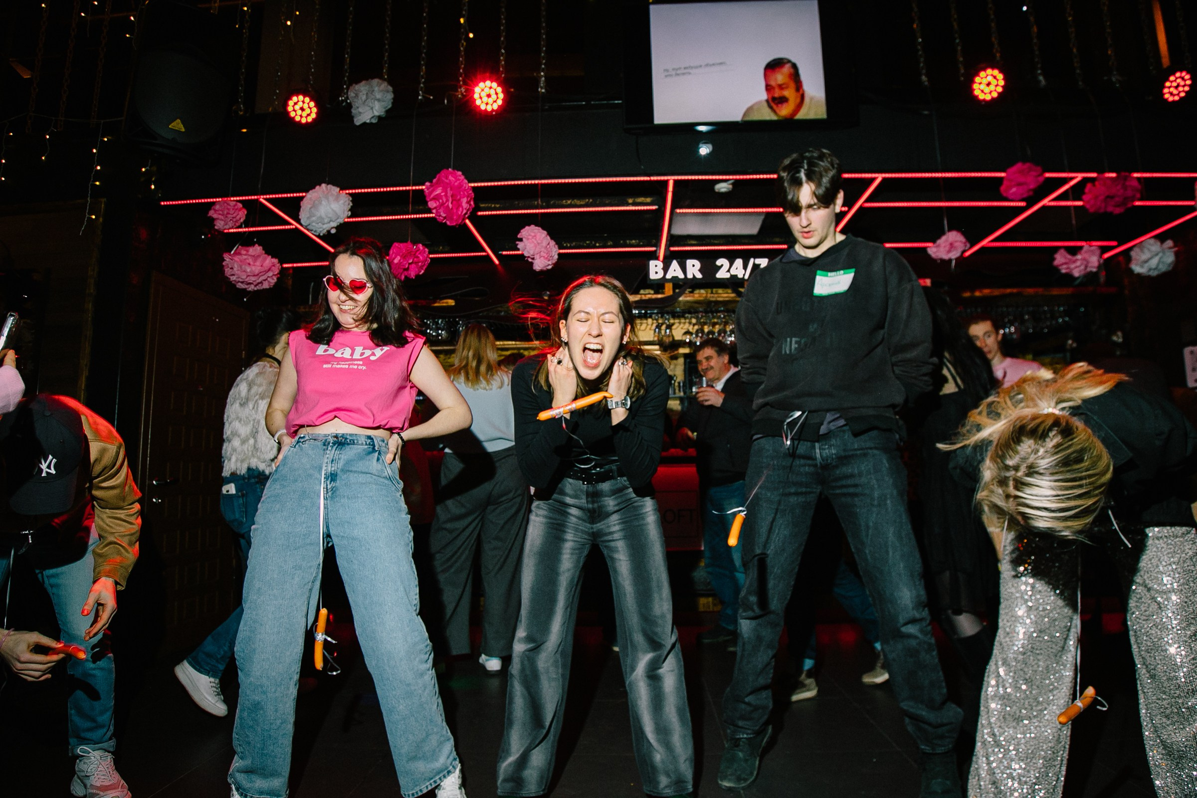 Вечеринка в стиле 00-х. Женский и репортажный фотограф Москва Натали Смирнова