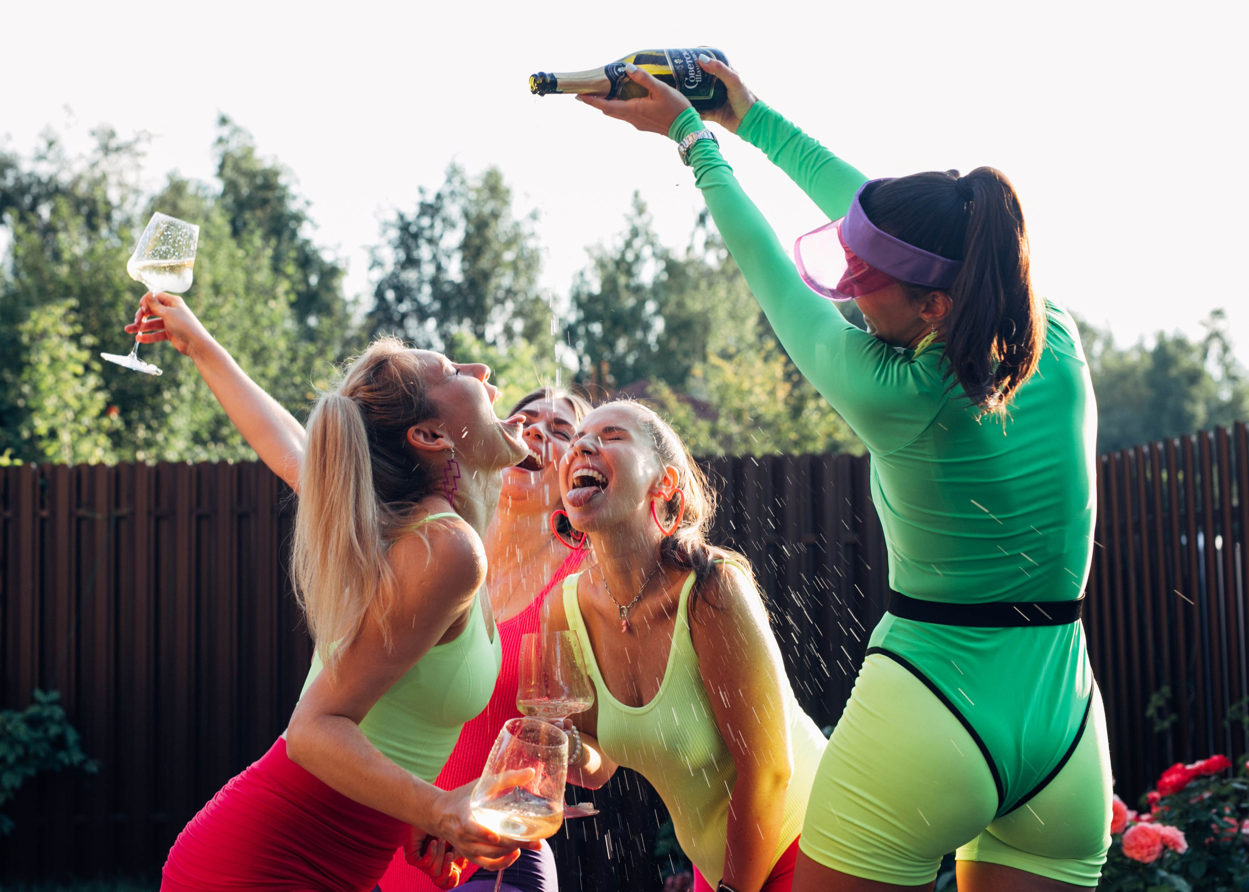 Анонс: GIRLS GIRLS GIRLS. Фотограф Наташа Румянцева