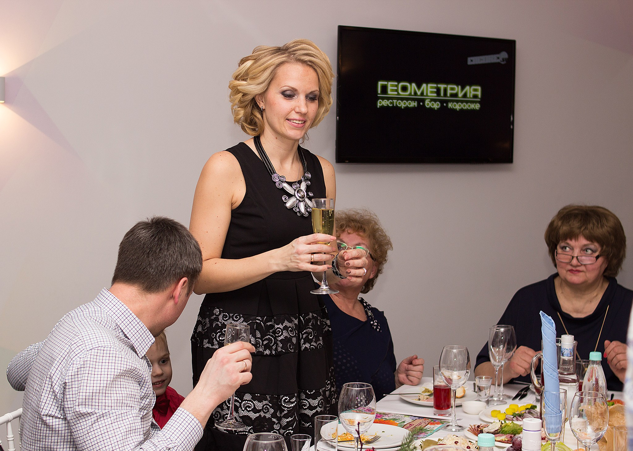 Юбилей Екатерины в Геометрии. Детский и семейный фотограф, фотограф мероприятий Нижний Новгород