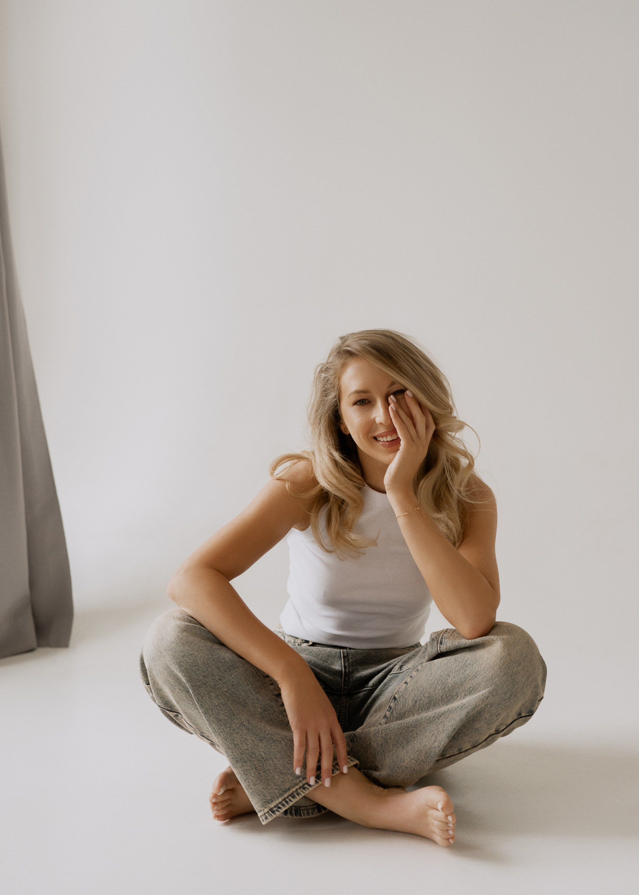 ЮЛЯ. Женский портрет