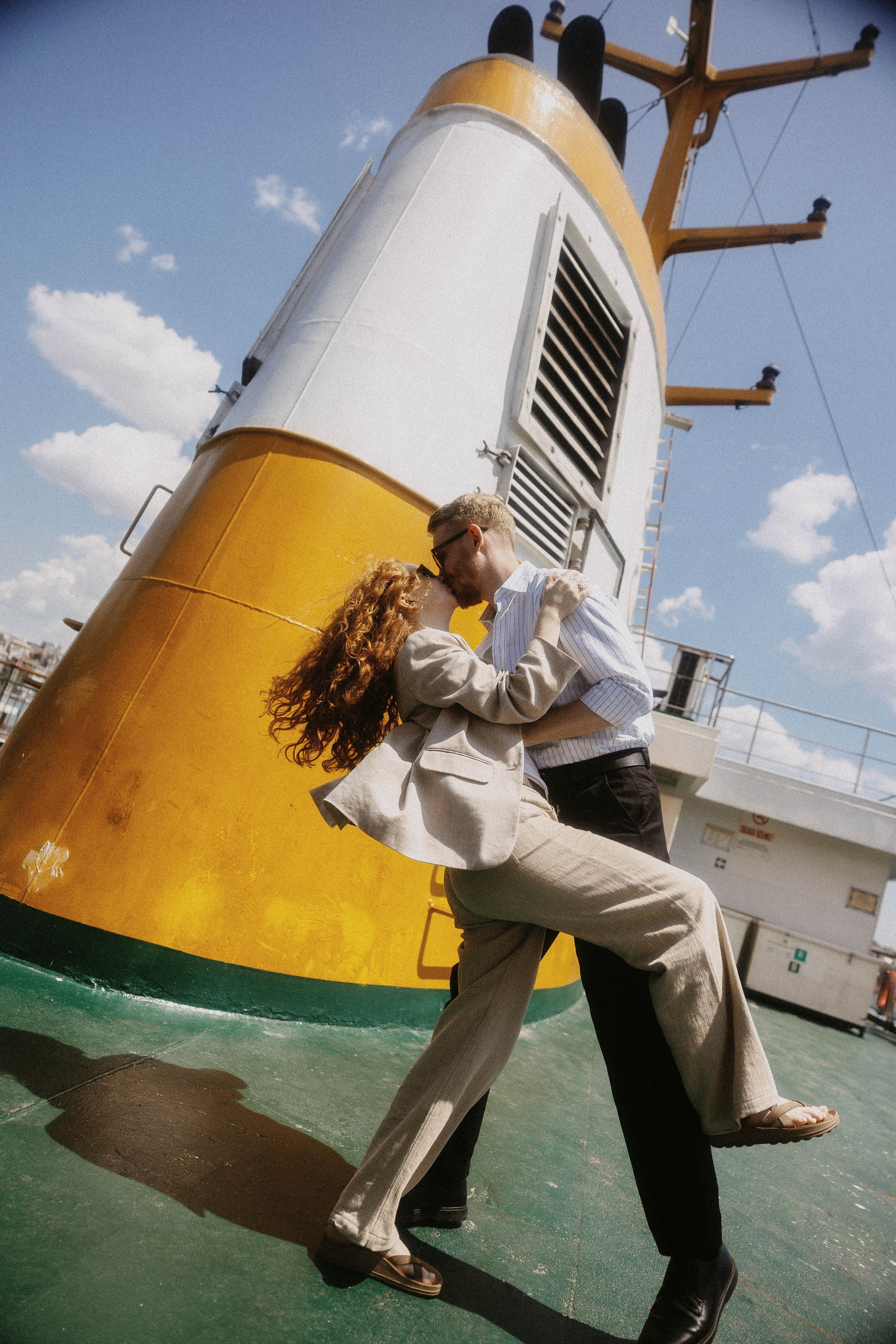 Прогулка Ани и Паши. About