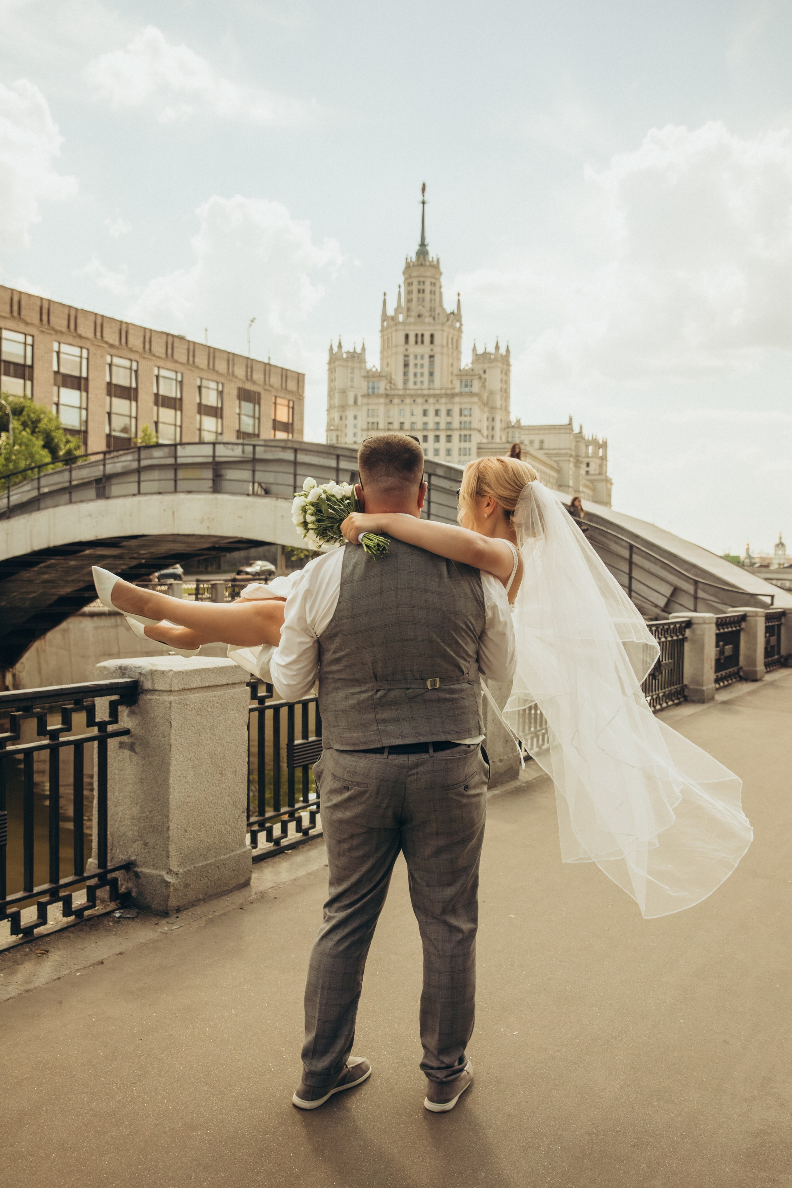 Тессинский мост свадьба. Свадебный и семейный фотограф Москва и Московская область