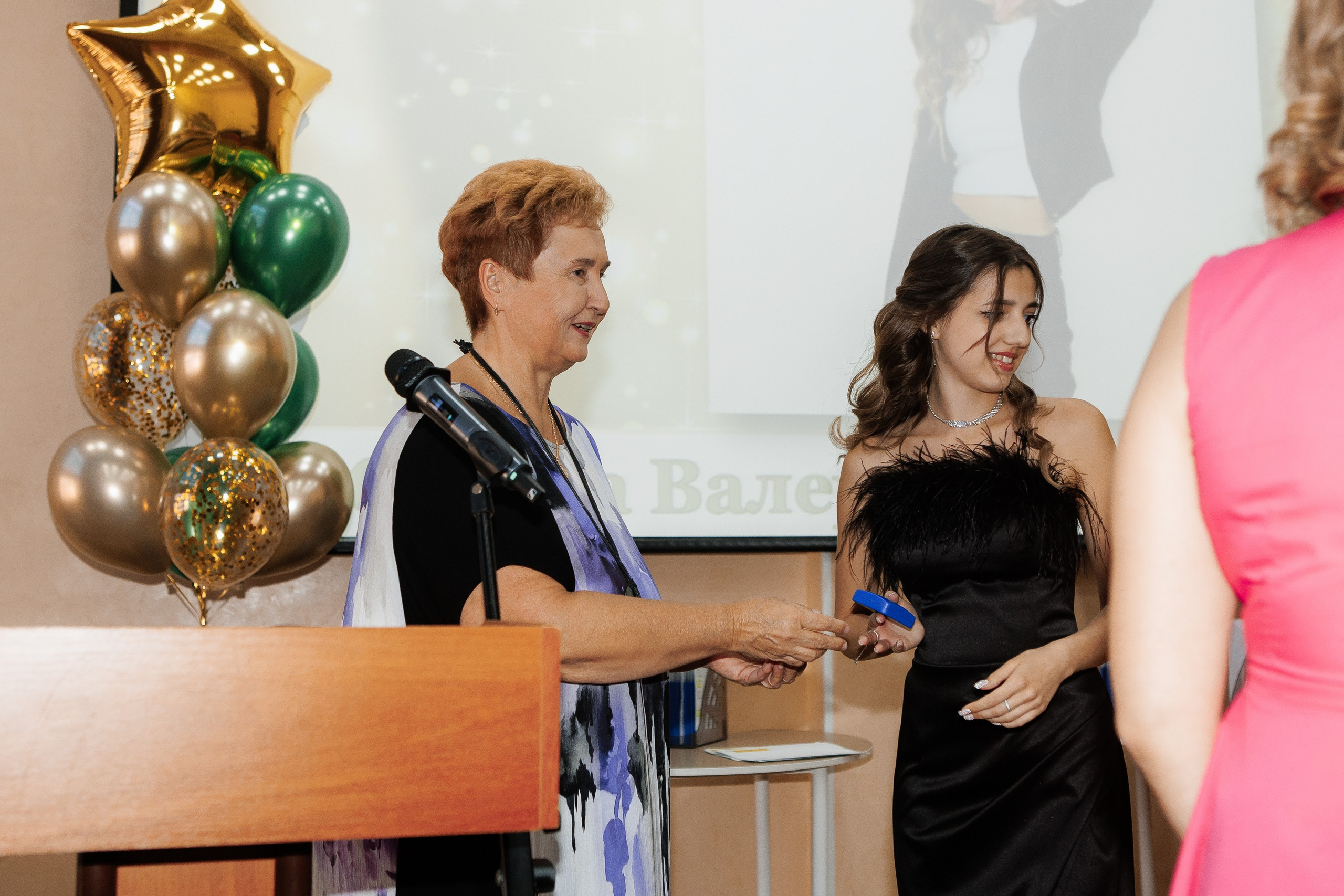 Выпускной Гимназия 12 2024 г. Свадебный и портретный Фотограф в Липецке Дмитрий Котюков