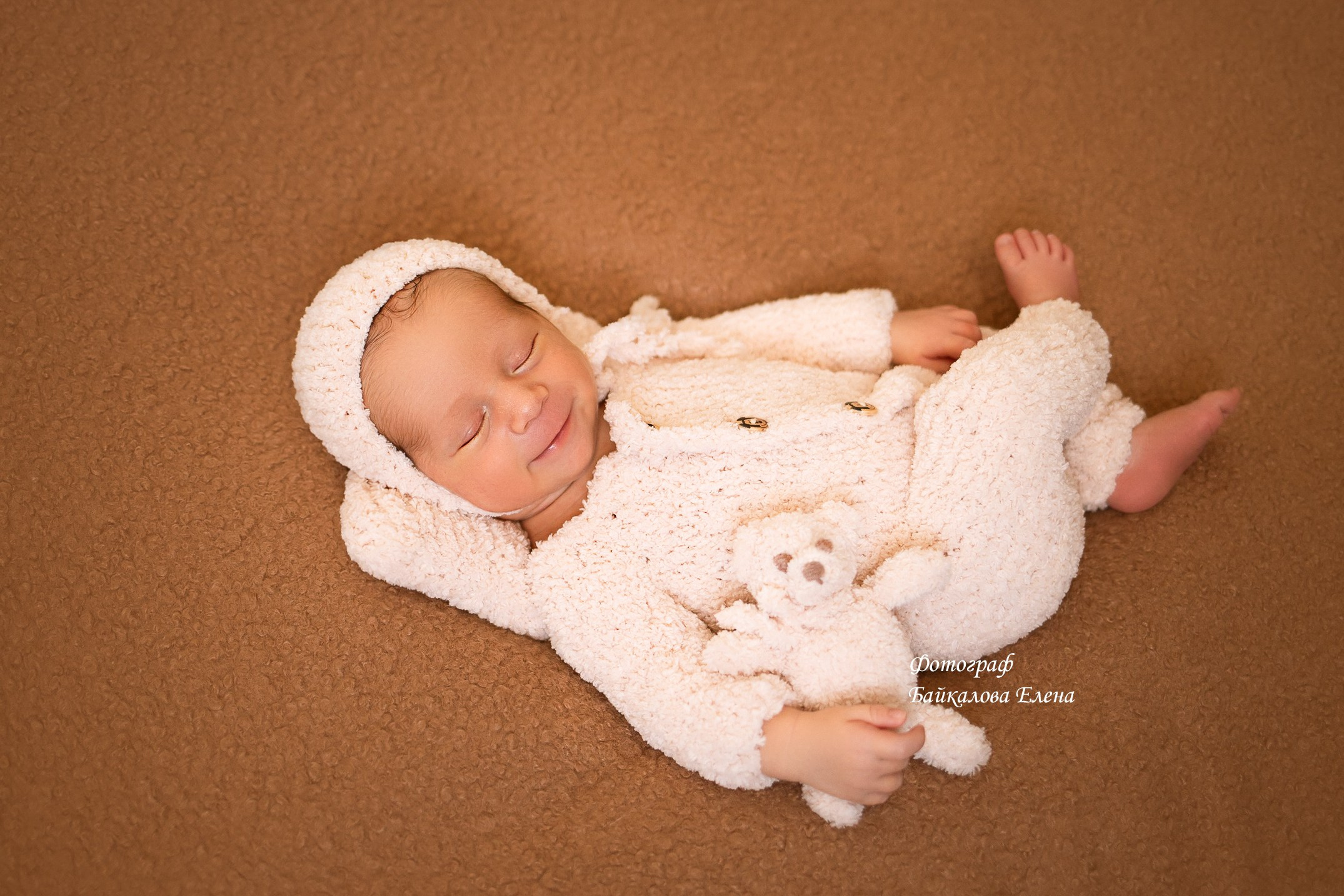 Фотосессия новорожденного. Фотограф новорожденных в Новосибирске