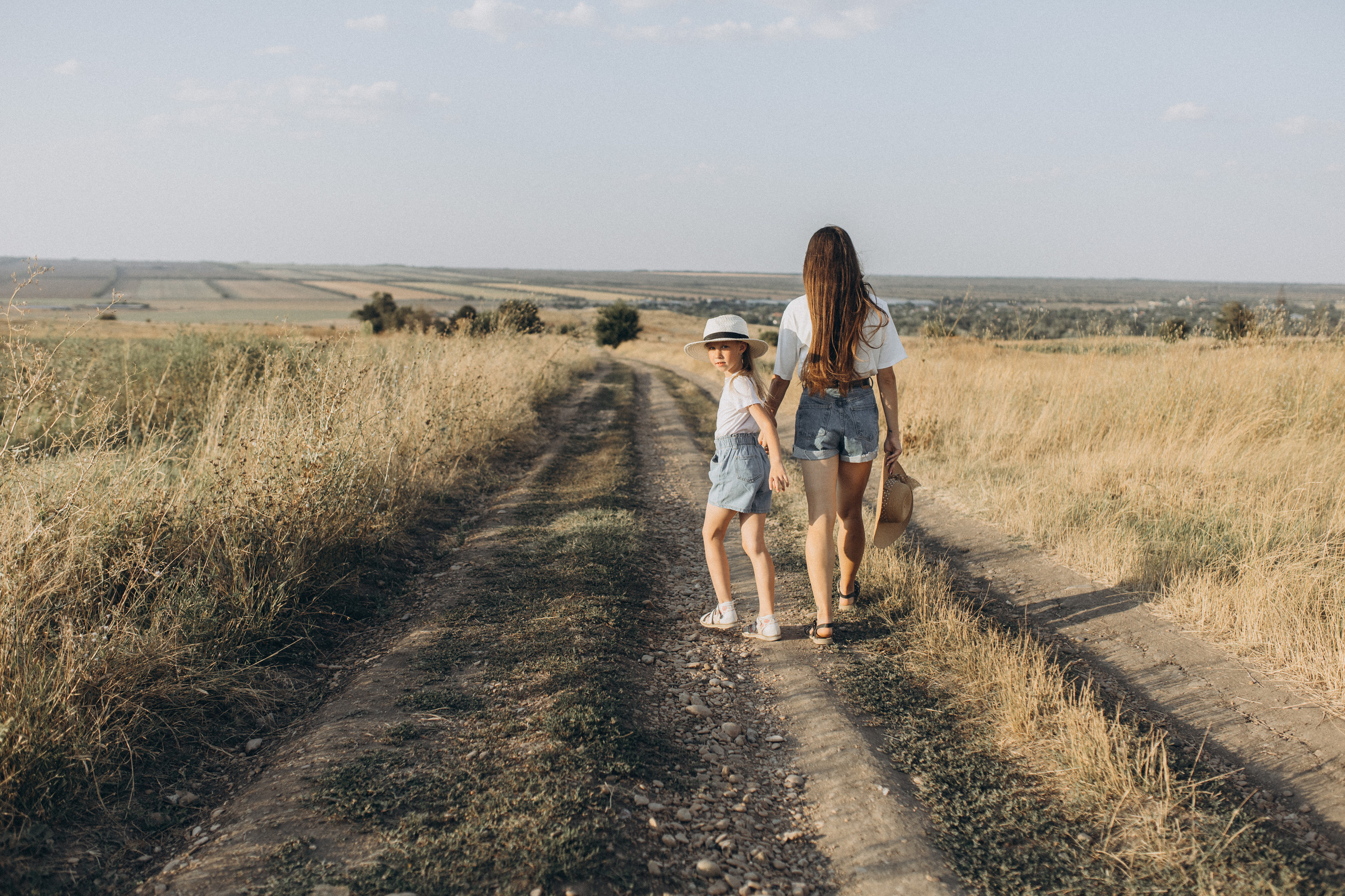 Фотосессия на закате Яна и Аня. Семейный, детский, свадебный фотограф в Георгиевске Дарья Домникова