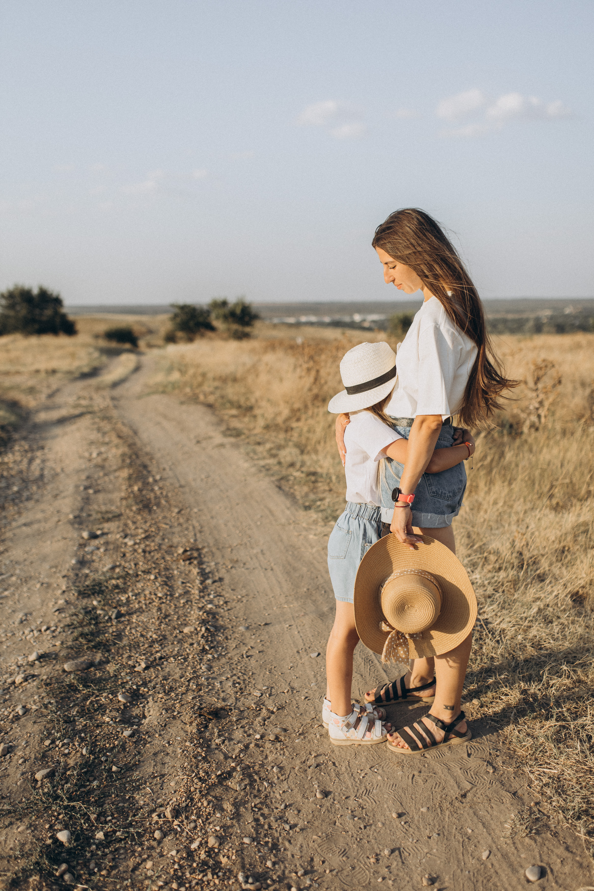 Фотосессия на закате Яна и Аня. Семейный, детский, свадебный фотограф в Георгиевске Дарья Домникова