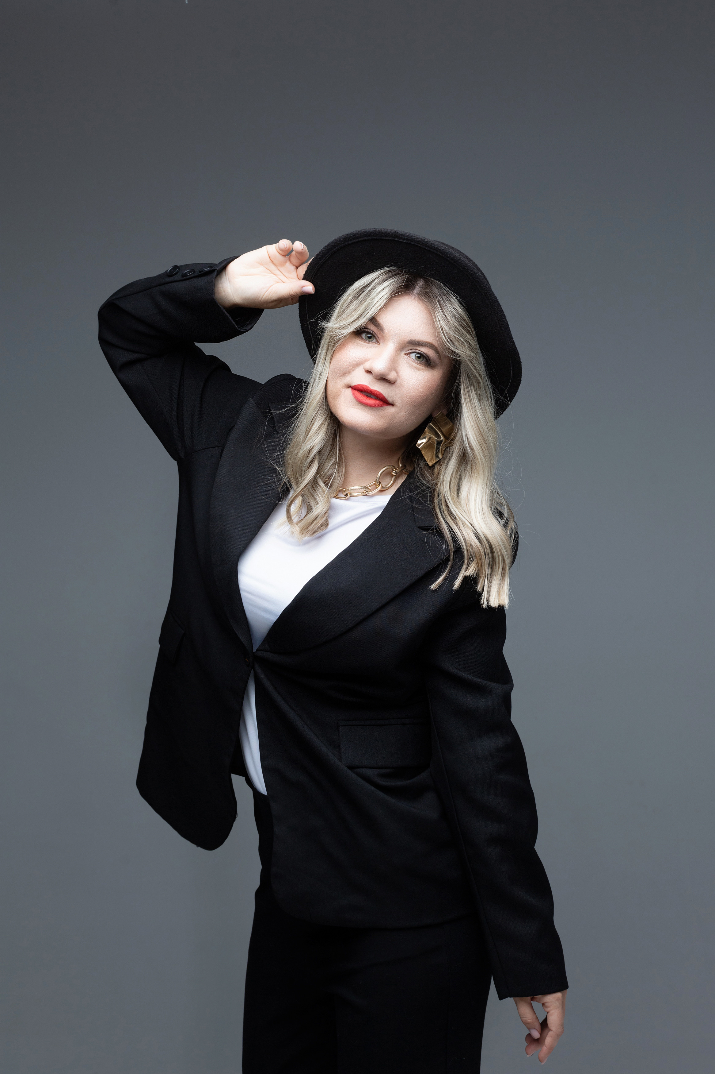 Фотосессия в шляпе Георгиевск