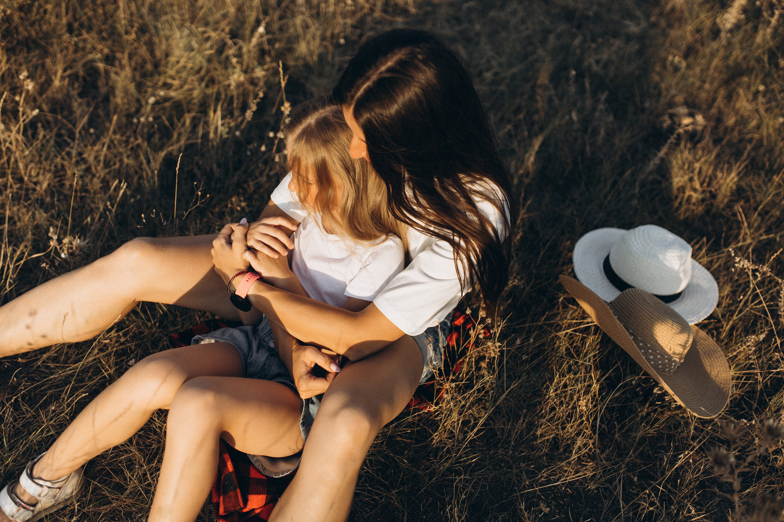 Фотосессия на закате Яна и Аня. Семейный, детский, свадебный фотограф в Георгиевске Дарья Домникова