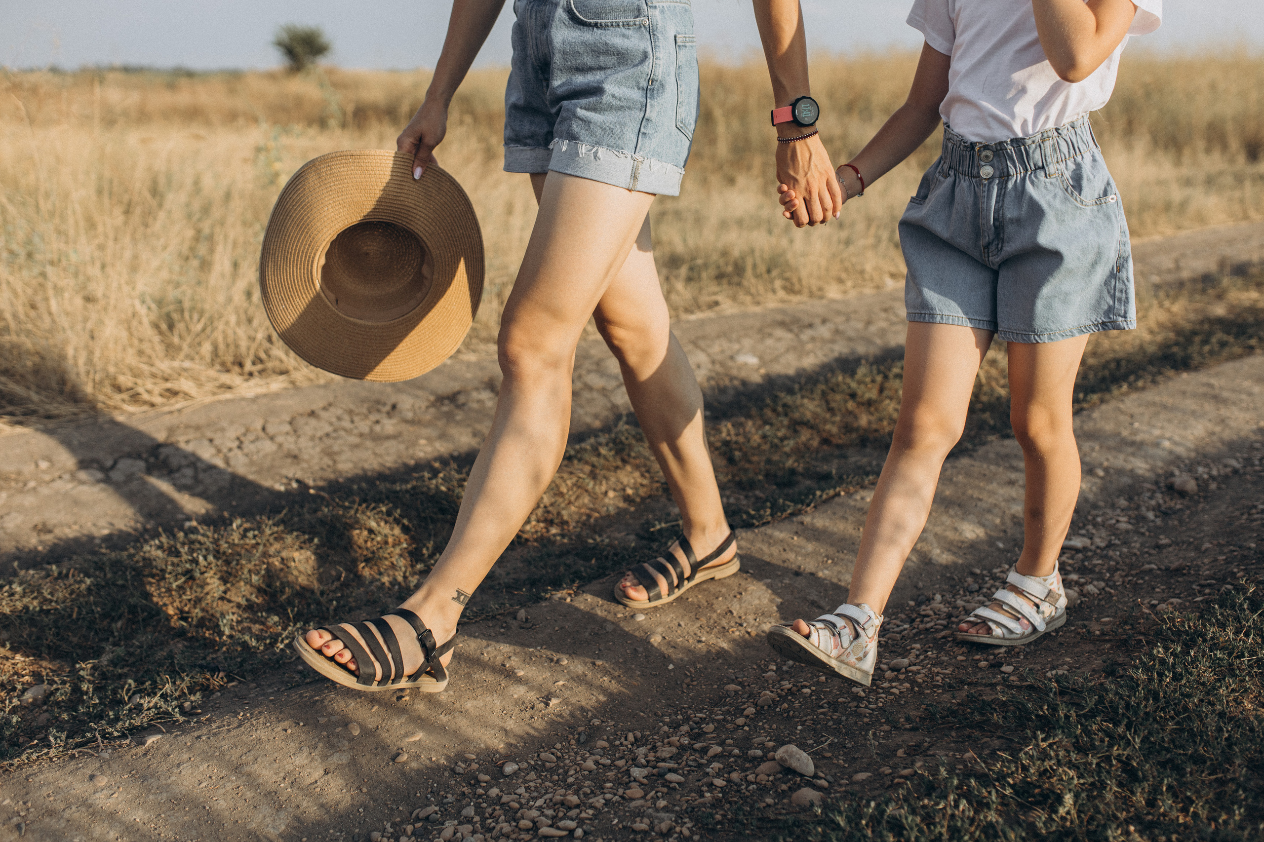 Фотосессия на закате Яна и Аня. Семейный, детский, свадебный фотограф в Георгиевске Дарья Домникова