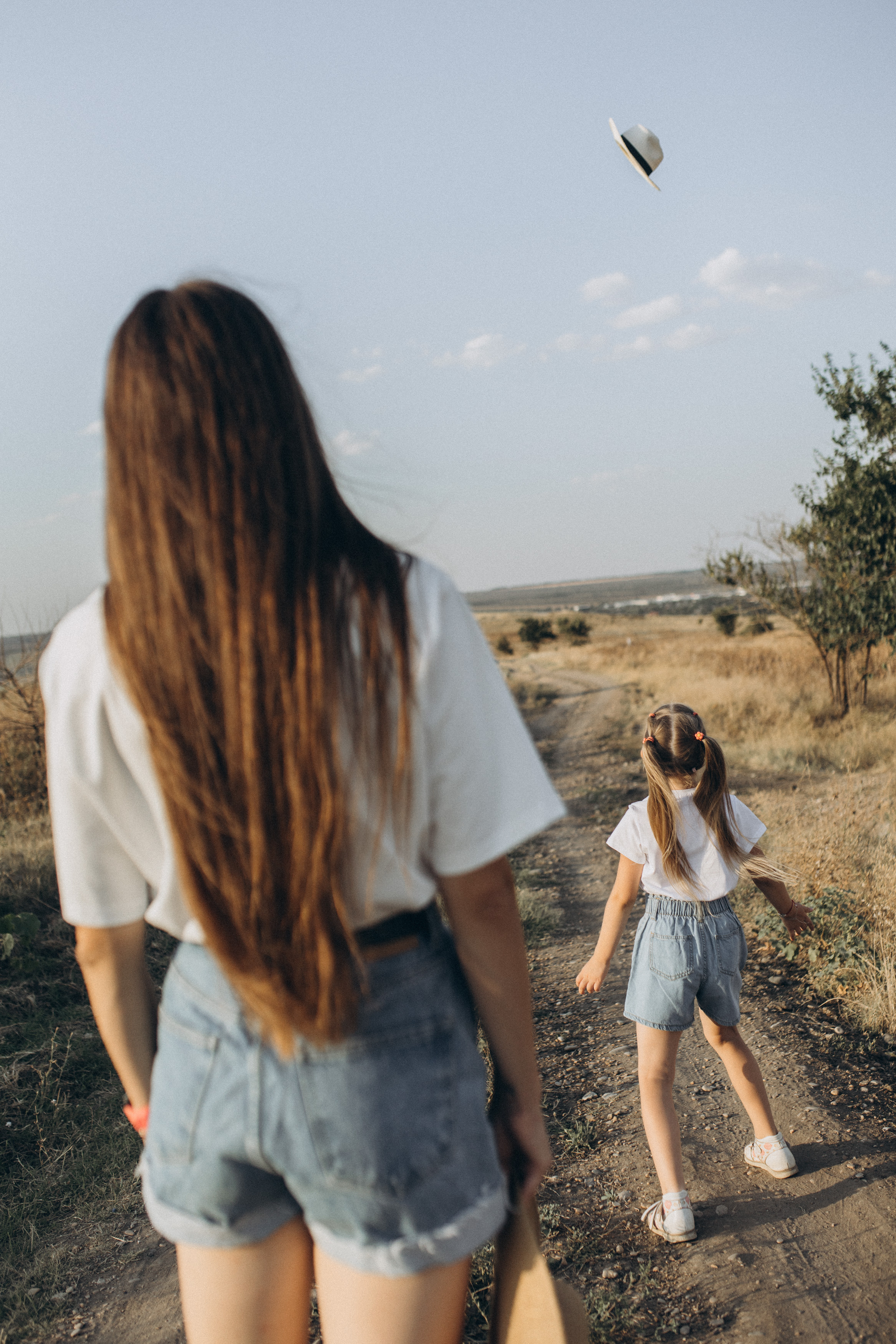 Фотосессия на закате Яна и Аня. Семейный, детский, свадебный фотограф в Георгиевске Дарья Домникова