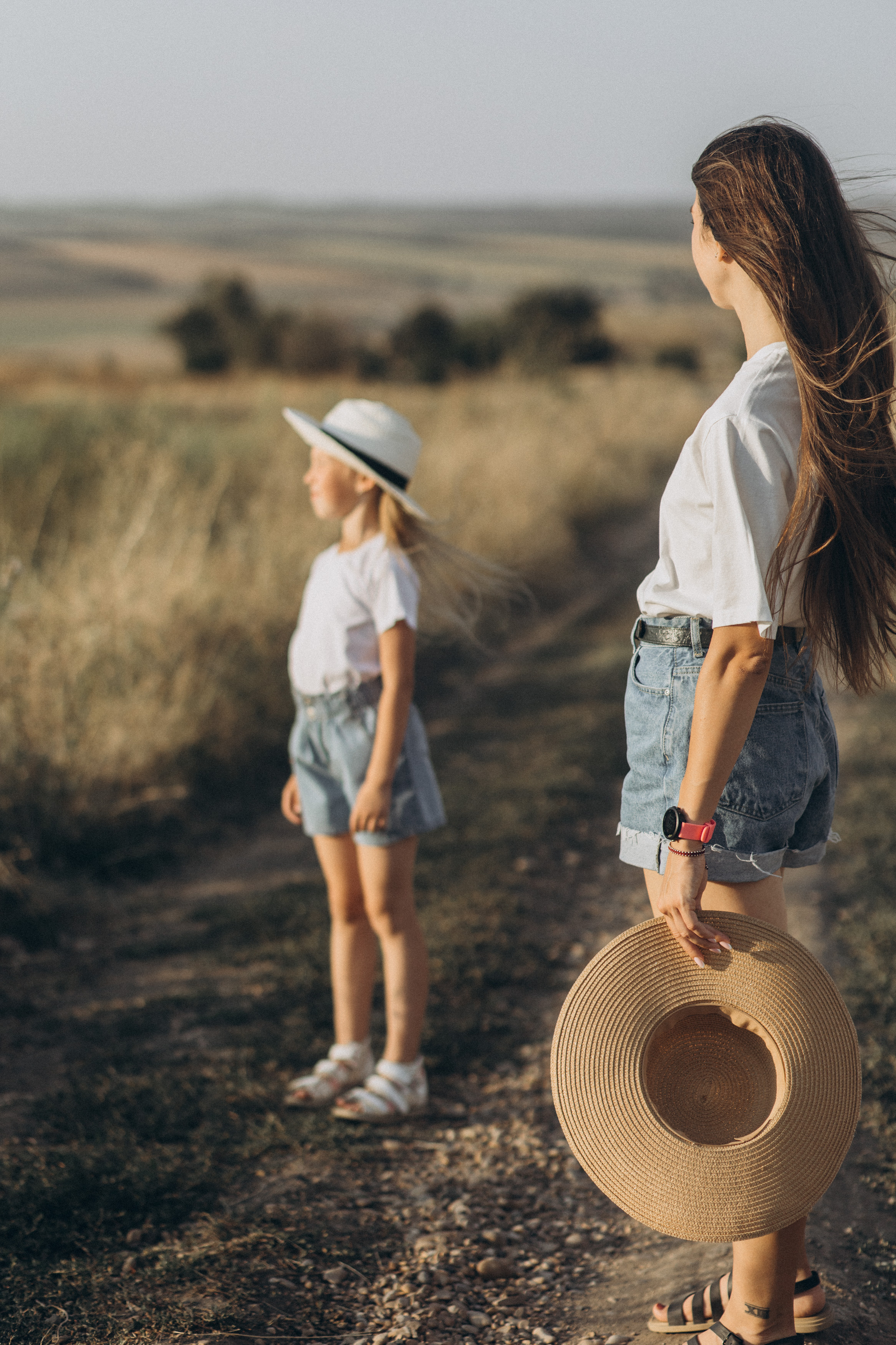 Фотосессия на закате Яна и Аня. Семейный, детский, свадебный фотограф в Георгиевске Дарья Домникова