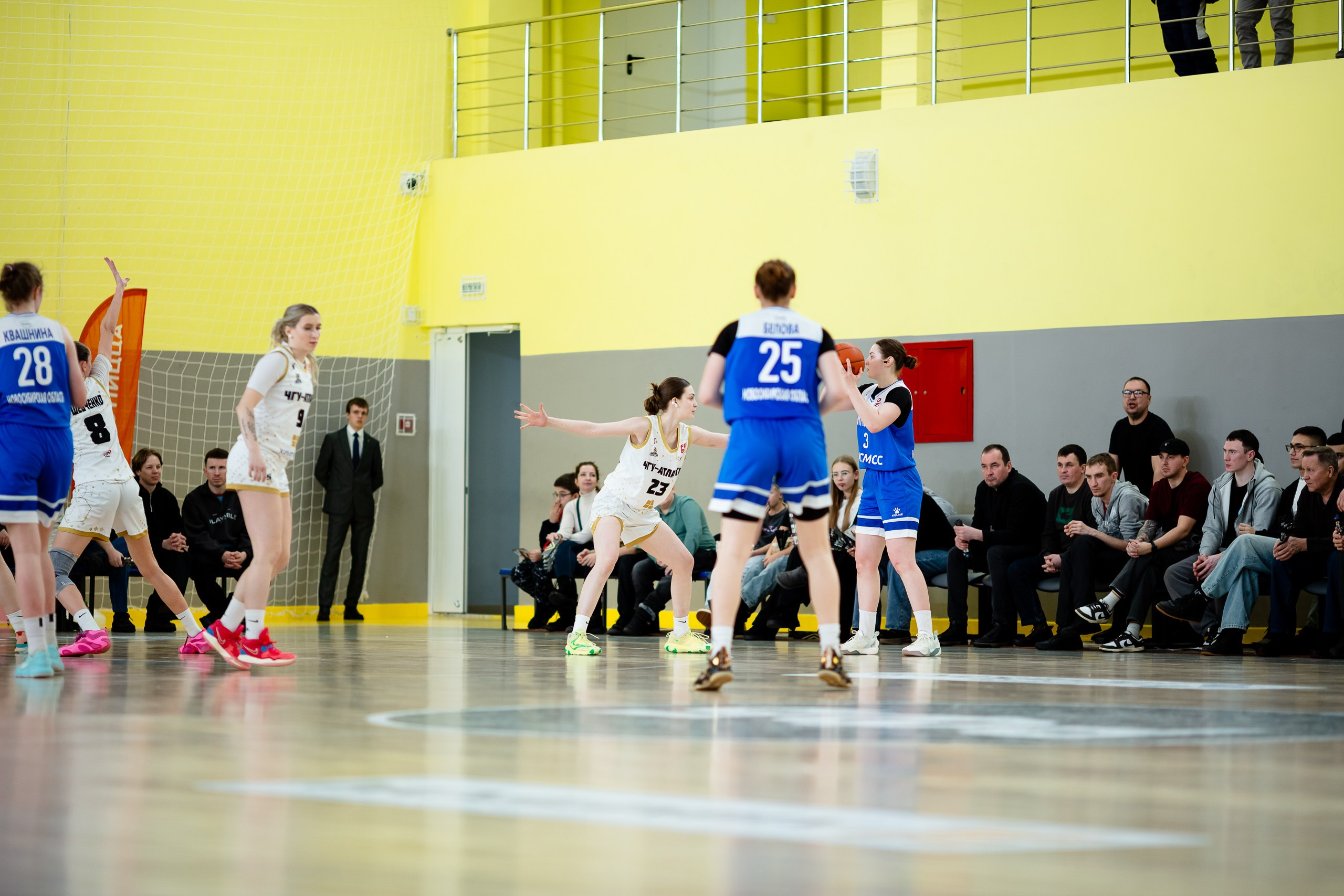 ЧГУ-Атланта — Динамо / 1 игра. Фотография