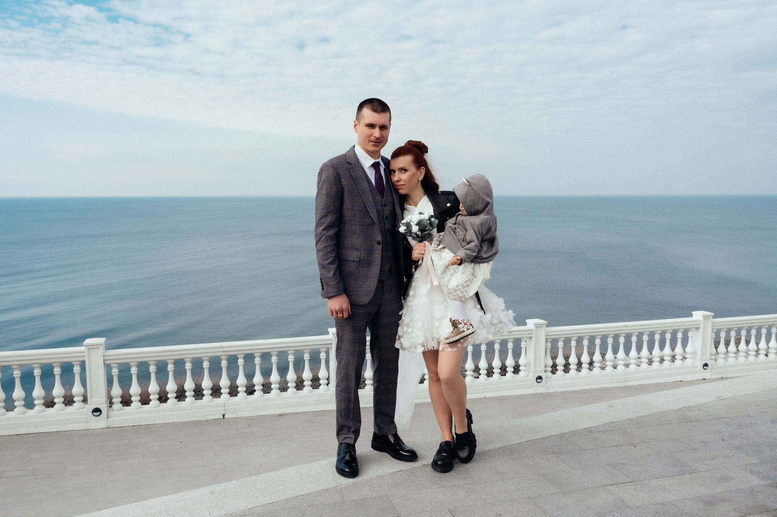 Свадебная фотосессия в Анапе, ЗАГС, Белая набережная. Профессиональный фотограф Геленджик, Новоросийск Виктория Цейс