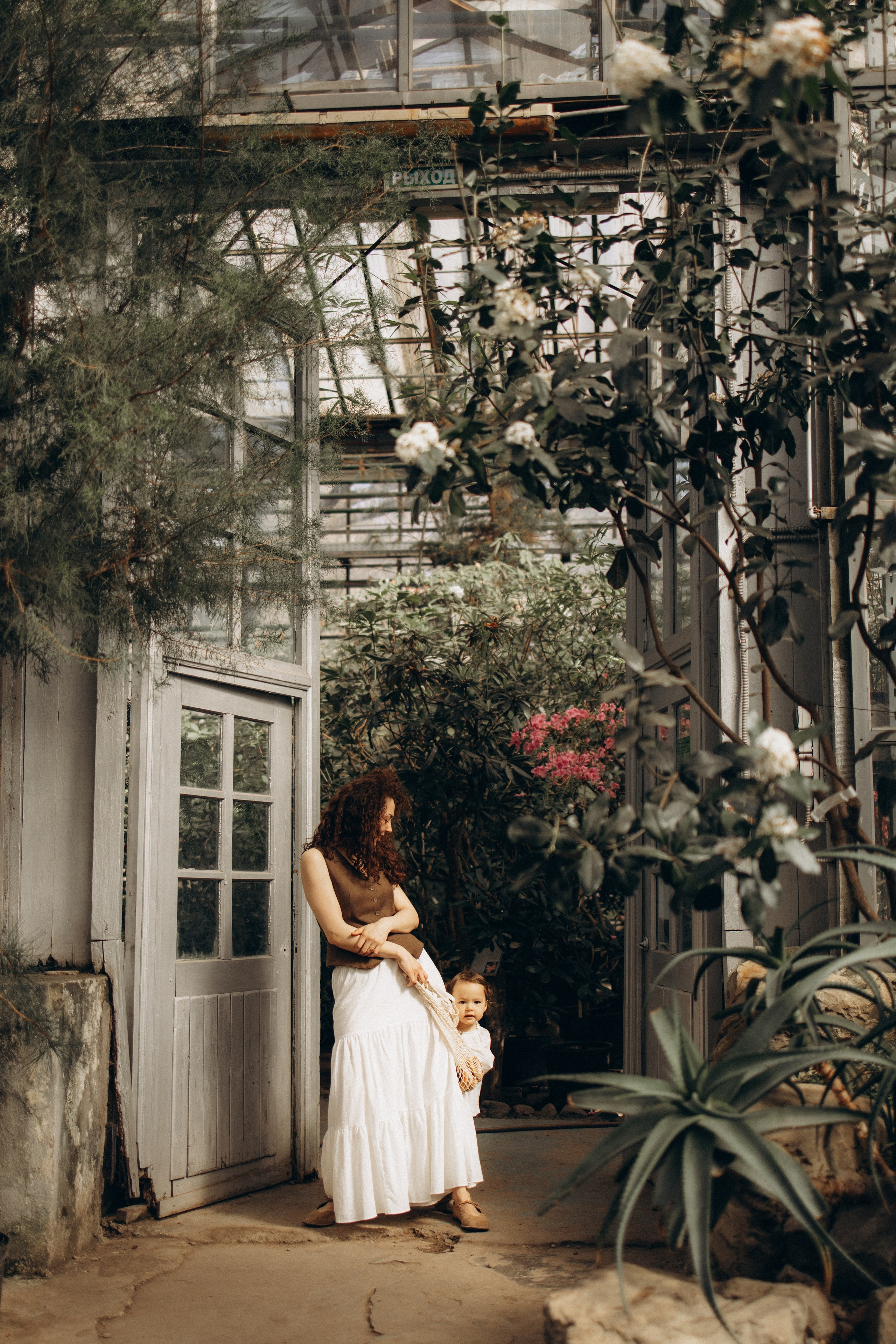 Прогулка по оранжерее. Семейный фотограф в Москве Ксения Аганина