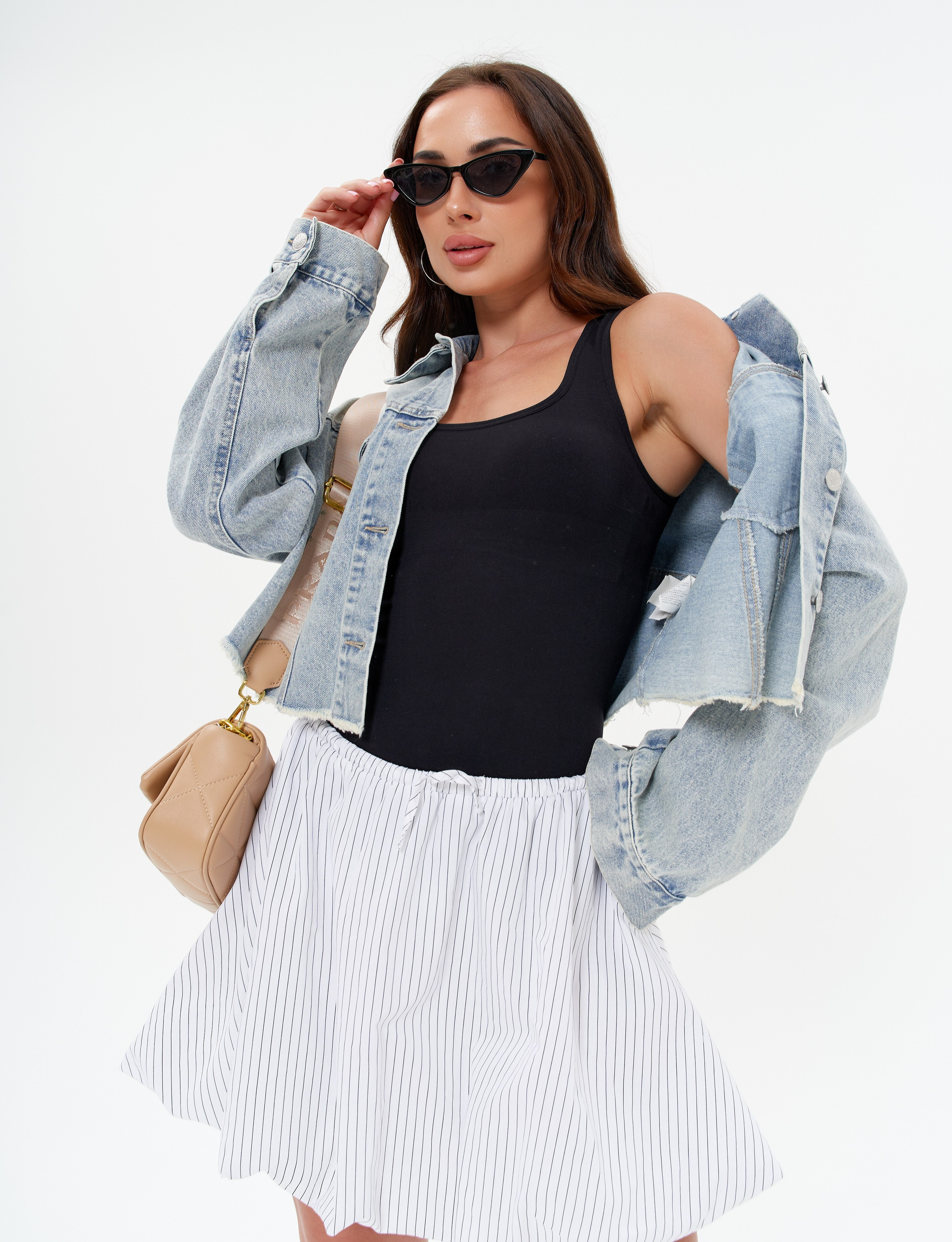 Лонгсливы. Фотограф для маркетплейсов в Москве