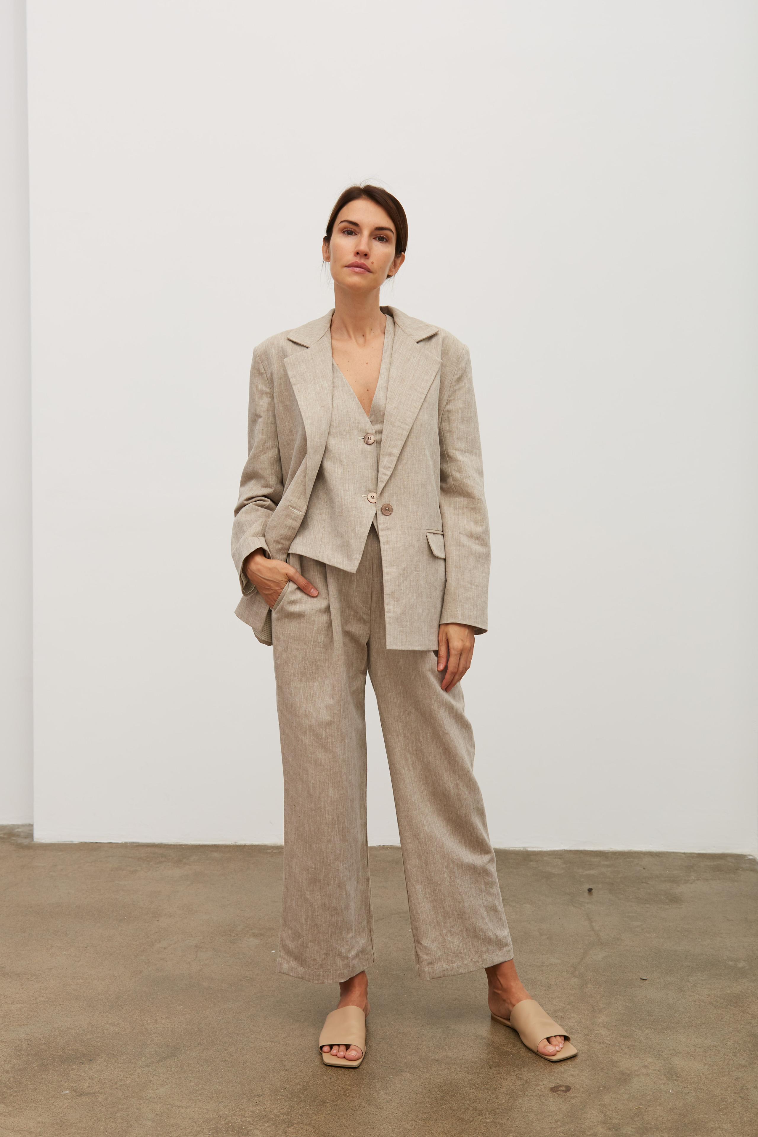 Каталог для бренда Radkevichi. Fashion фотограф в Москве Ксения Чупрунова