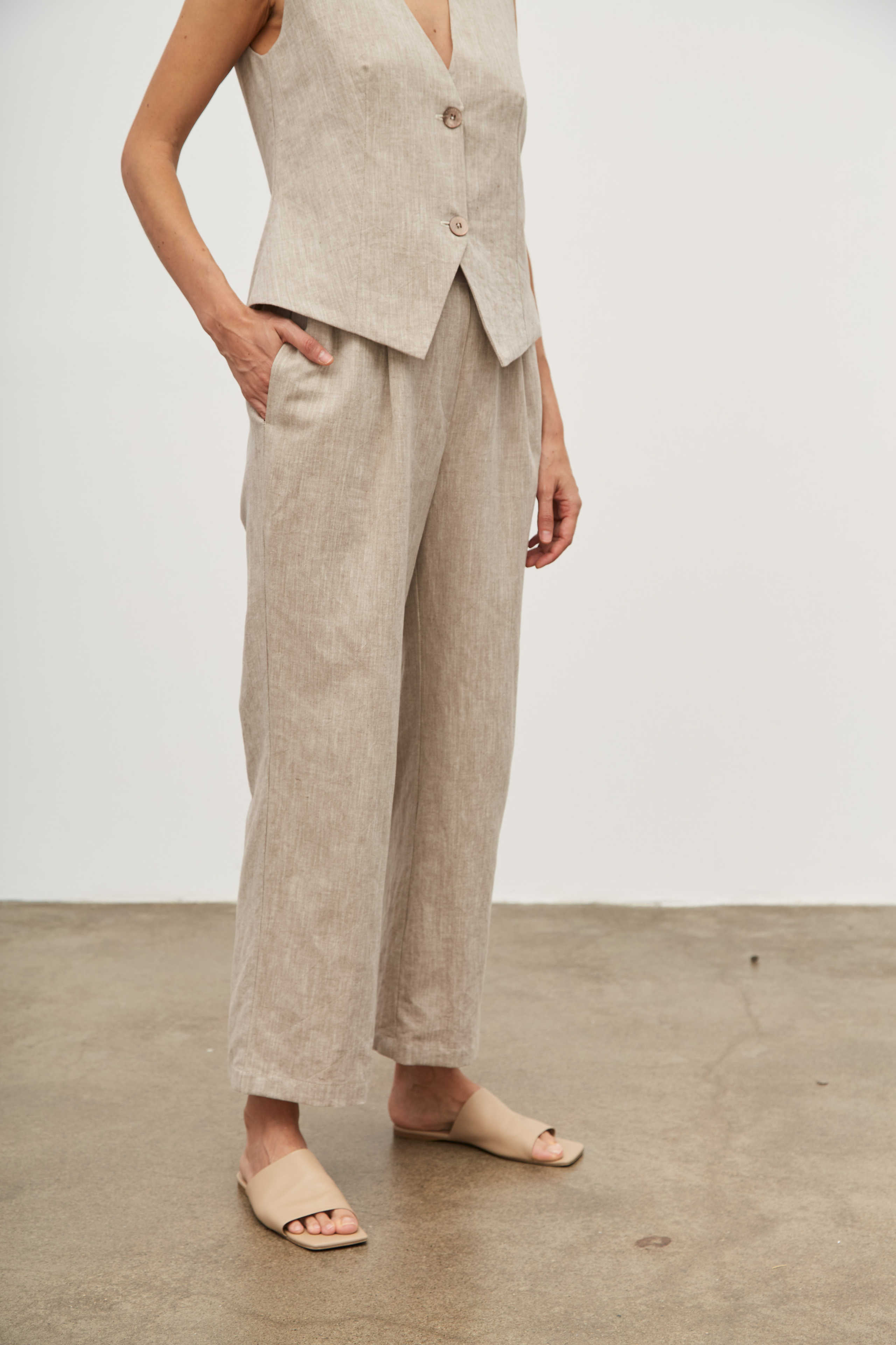 Каталог для бренда Radkevichi. Fashion фотограф в Москве Ксения Чупрунова