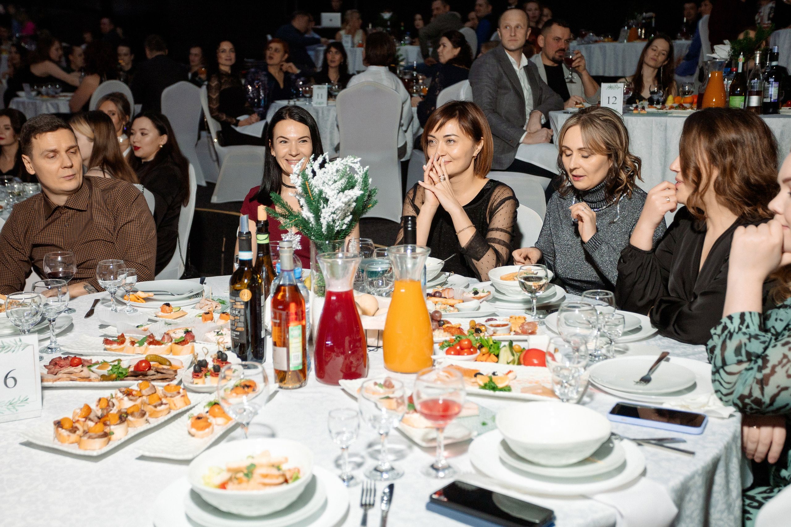 РЕПОРТАЖ: НОВЫЙ ГОД В ДК МЕТАЛЛУРГ. Профессиональный фотограф в Ижевске Леша Петров