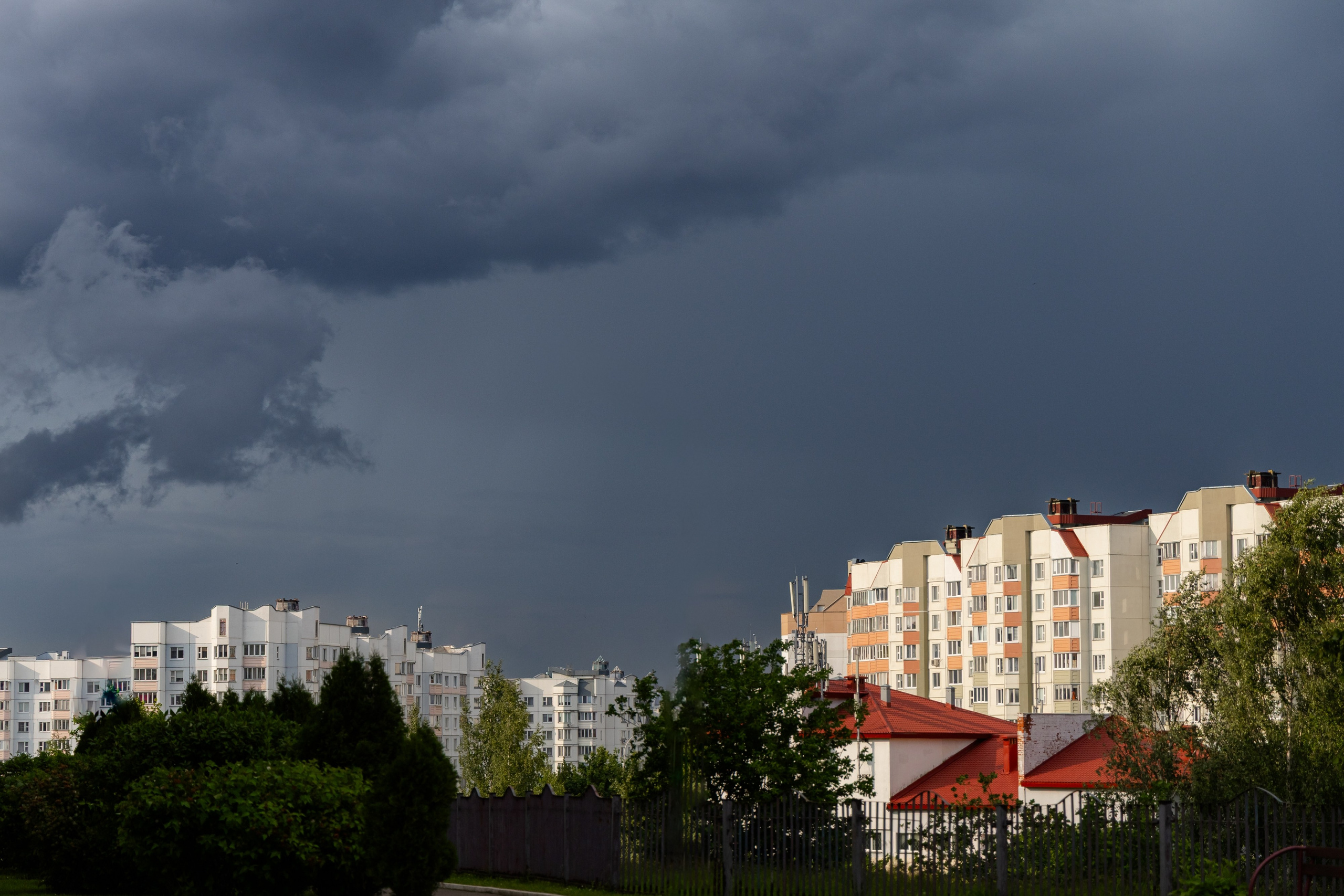 Школьный выпускной 2025 год в Минске, Беларуси. Свадебный фотограф в Минске/Беларуси Сергей Спиридонов