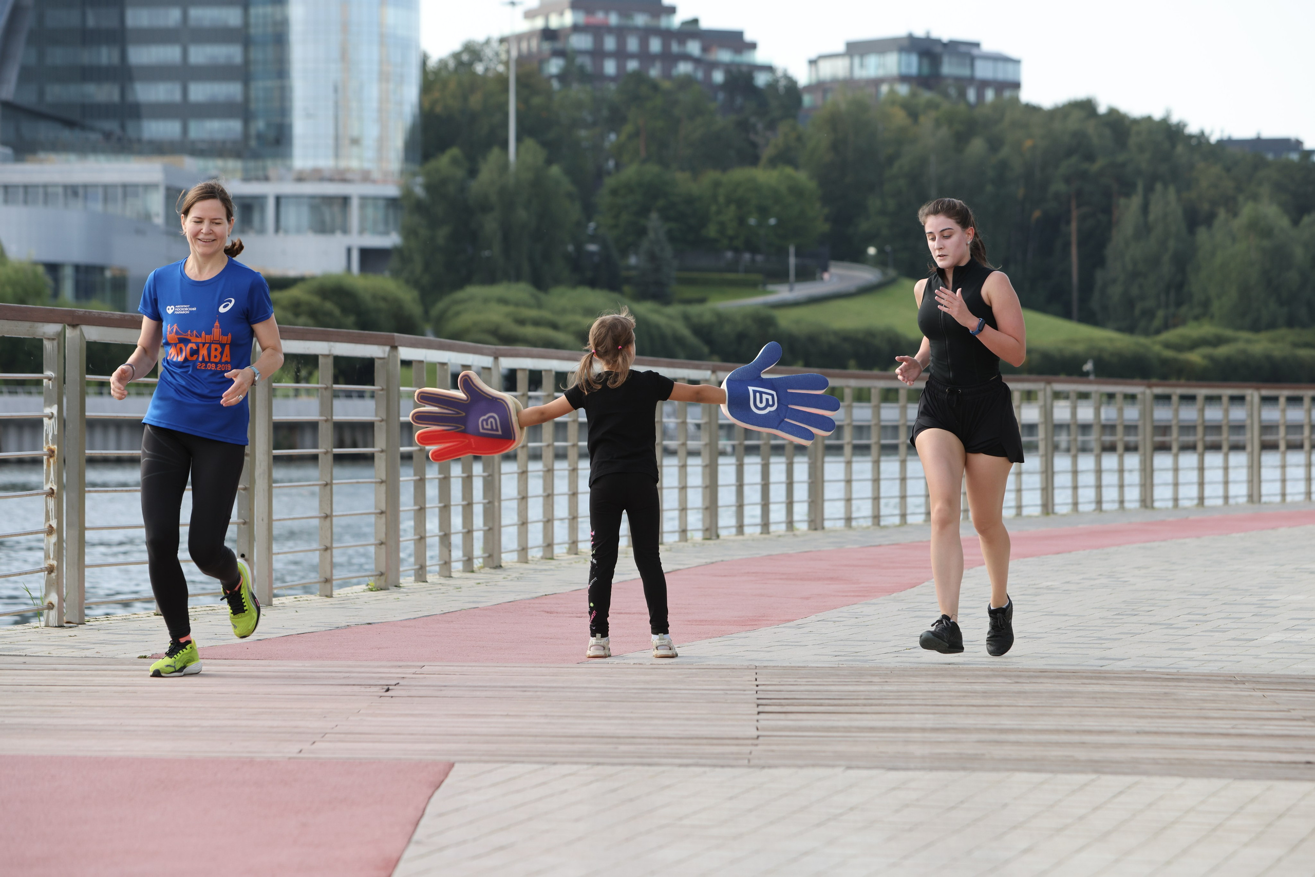 Последний летний старт 5 вёрст Павшинская пойма. Фотограф Сергей Ловкий