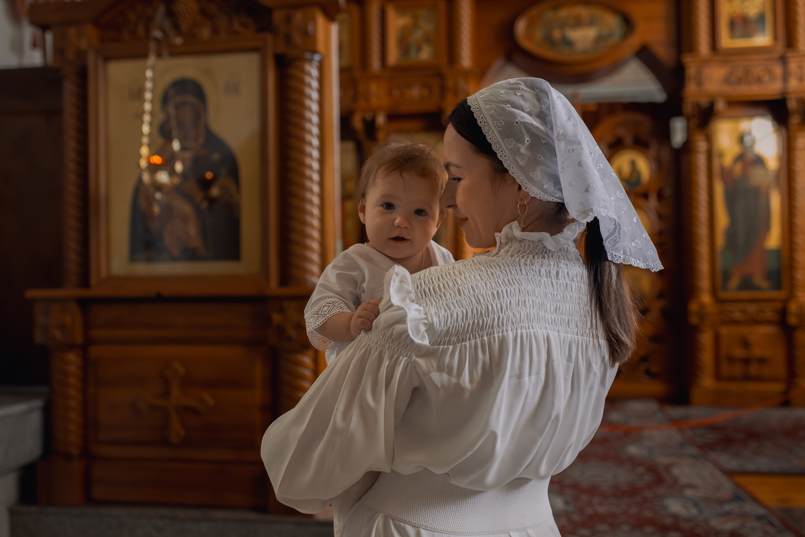 крестины в Успенском соборе Ташкента