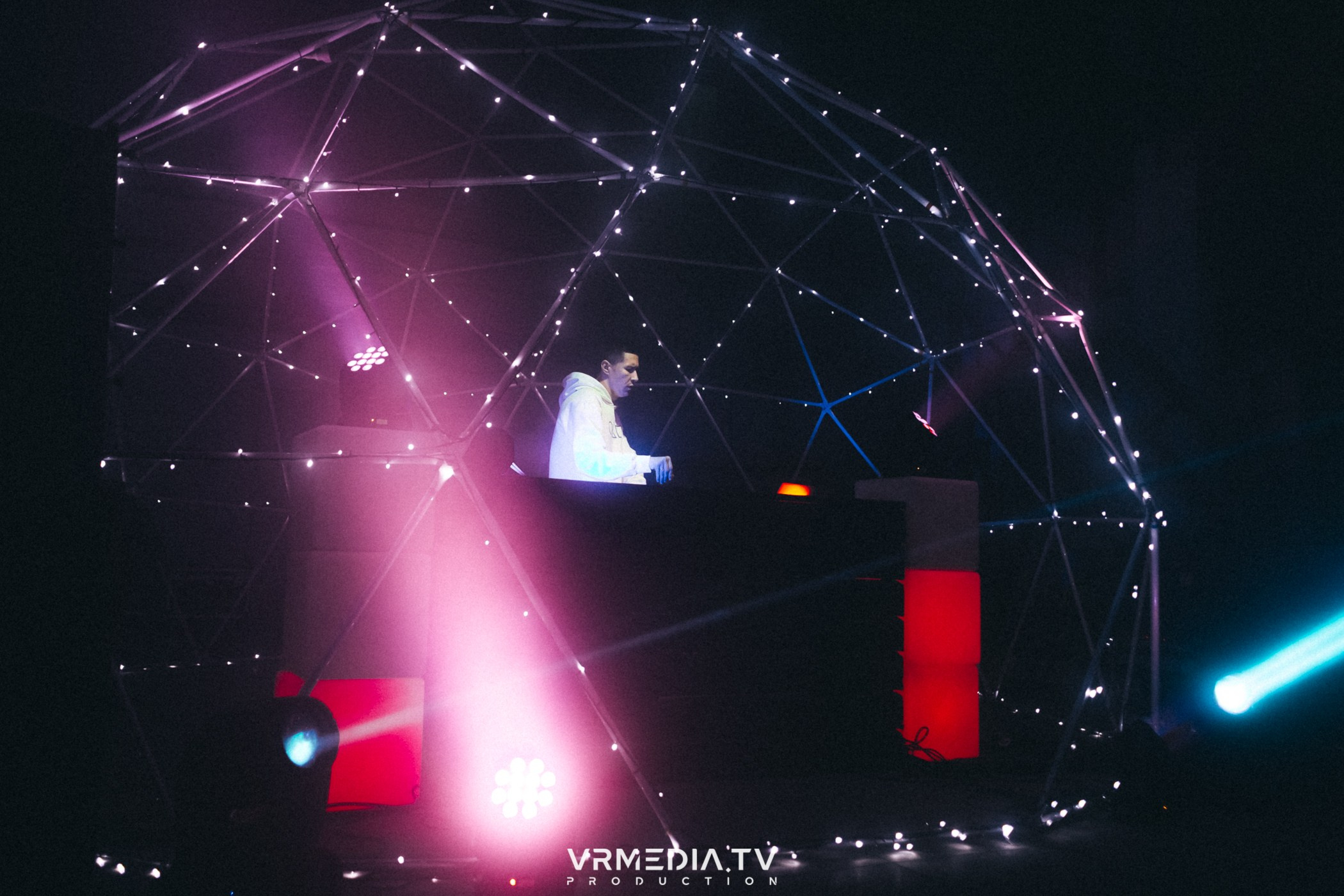 WEEKEND HALL в культурном пространстве «Редакция». Фотограф Кемерово | Сергей