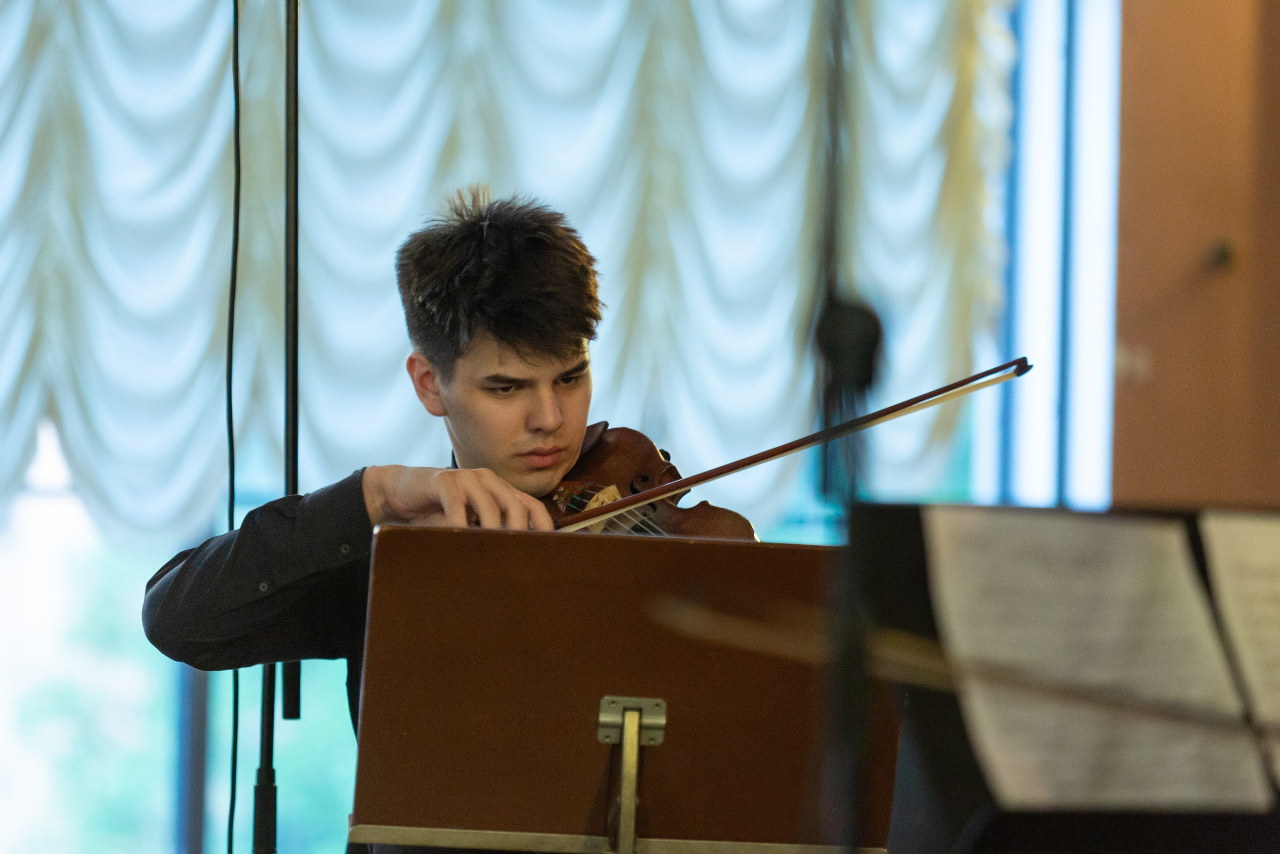 29.05.2024 Училище имени Н.А. Римского-Корсакова. Семейный и детский фотограф в Санкт-Петербурге Пуликов Дмитрий
