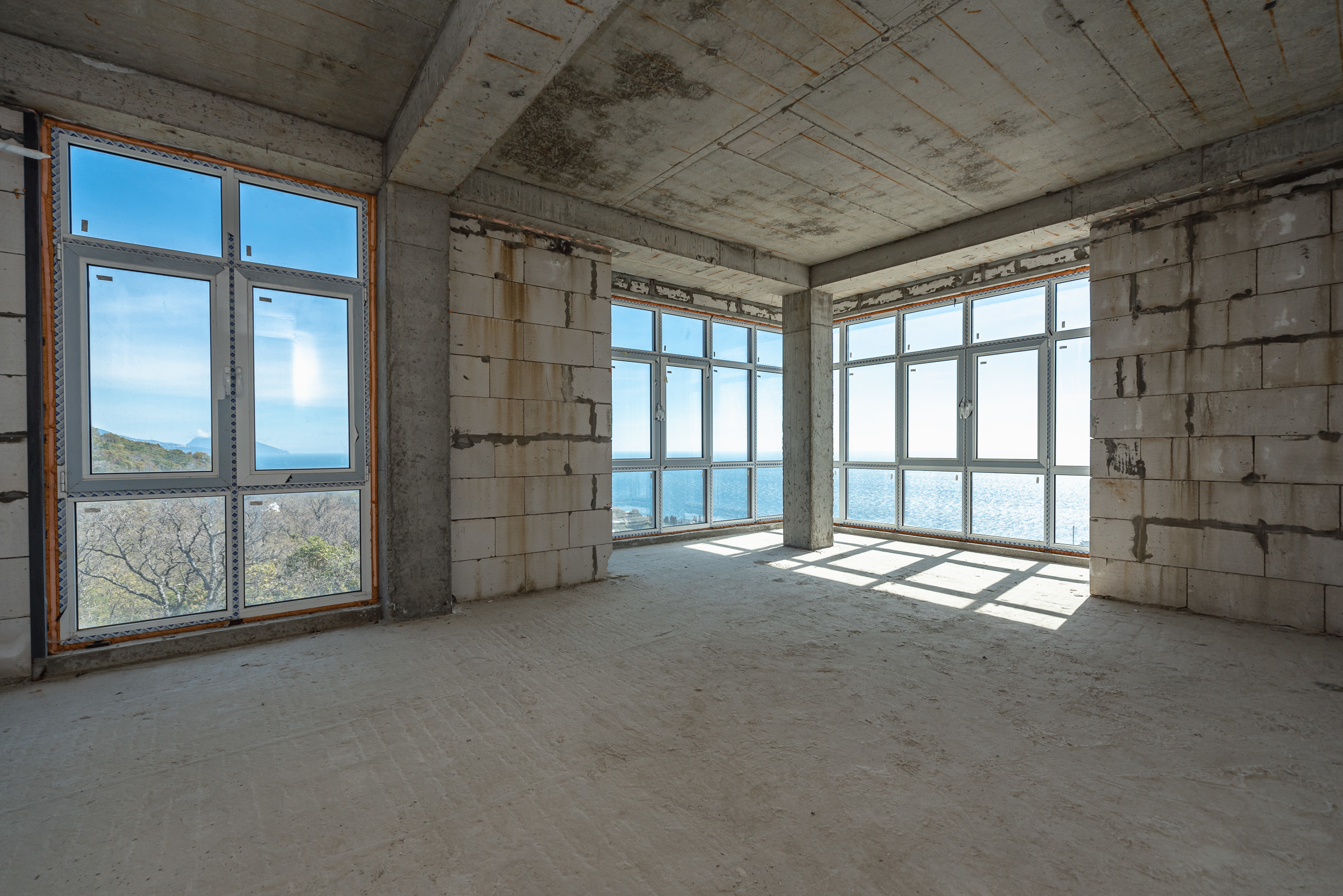 Съемка строящегося объекта. ЖК Видовой, Ялта, район замка Ласточкино Гнездо. Фотограф интерьеров Фотосъемка рекламы в Ялте и по Крыму