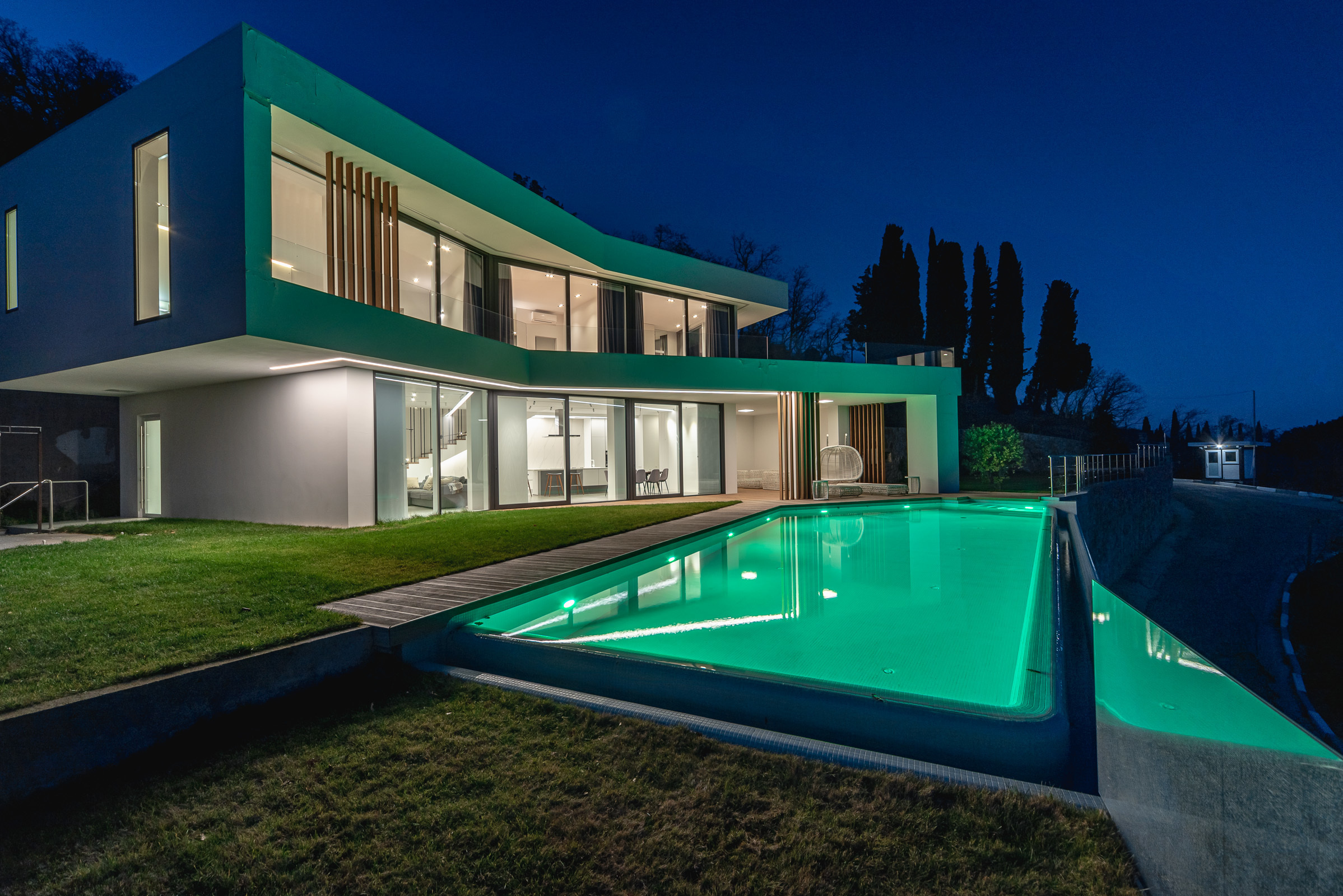 Фотосессия дома в Ялте с бассейном