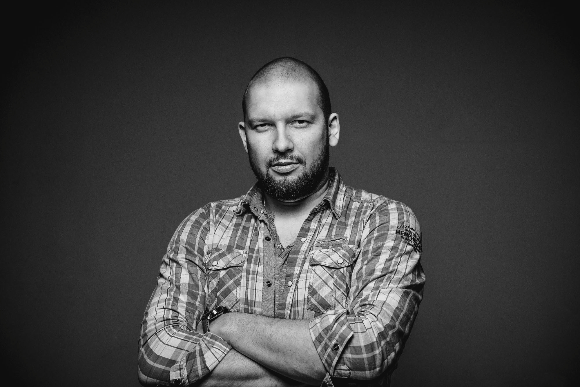 Портретная фотосессия коллектива рекламного агентства в Ялте. Фотограф интерьеров Фотосъемка рекламы в Ялте и по Крыму