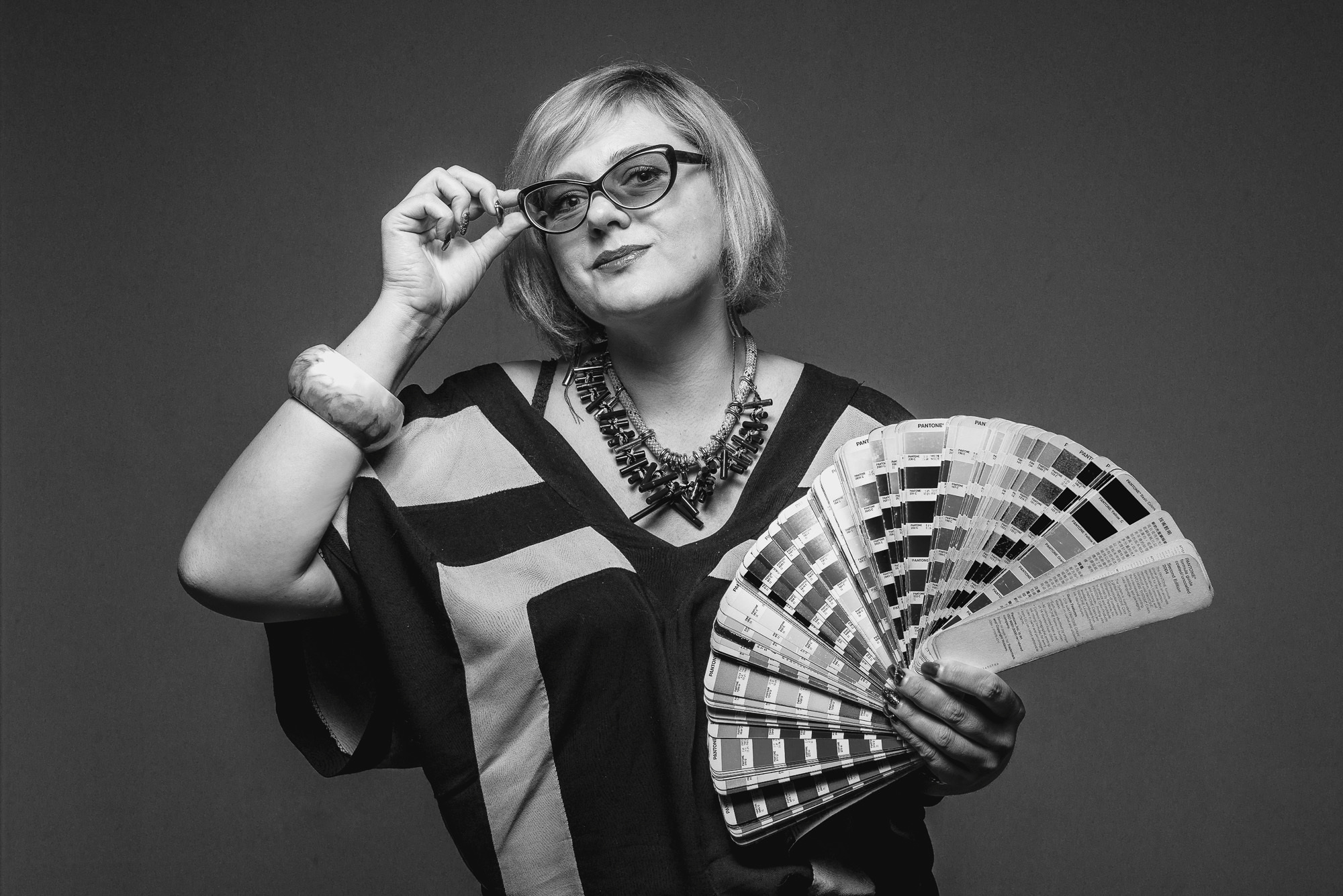 Портретная фотосессия коллектива рекламного агентства в Ялте. Фотограф интерьеров Фотосъемка рекламы в Ялте и по Крыму