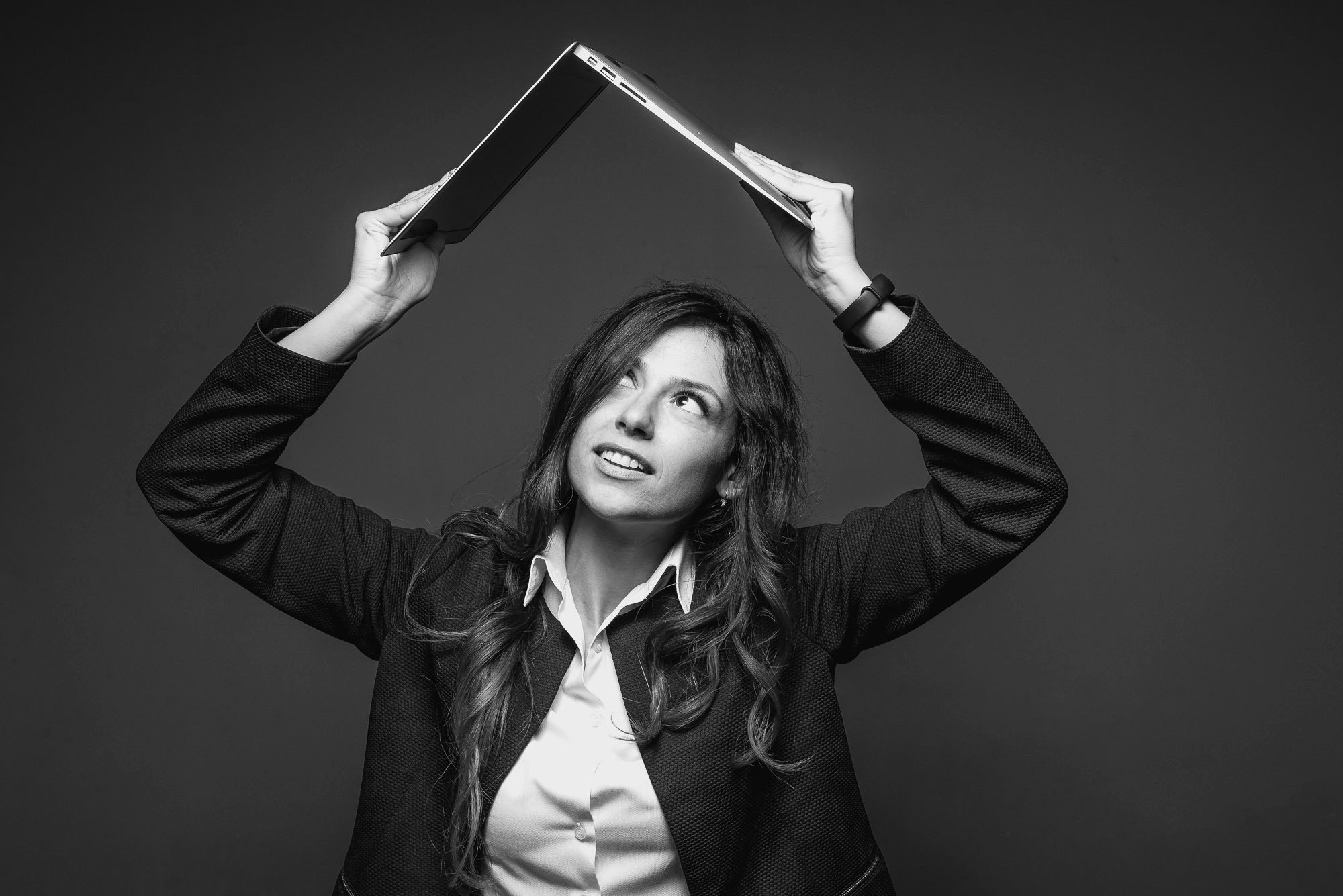 Портретная фотосессия коллектива рекламного агентства в Ялте. Фотограф интерьеров Фотосъемка рекламы в Ялте и по Крыму