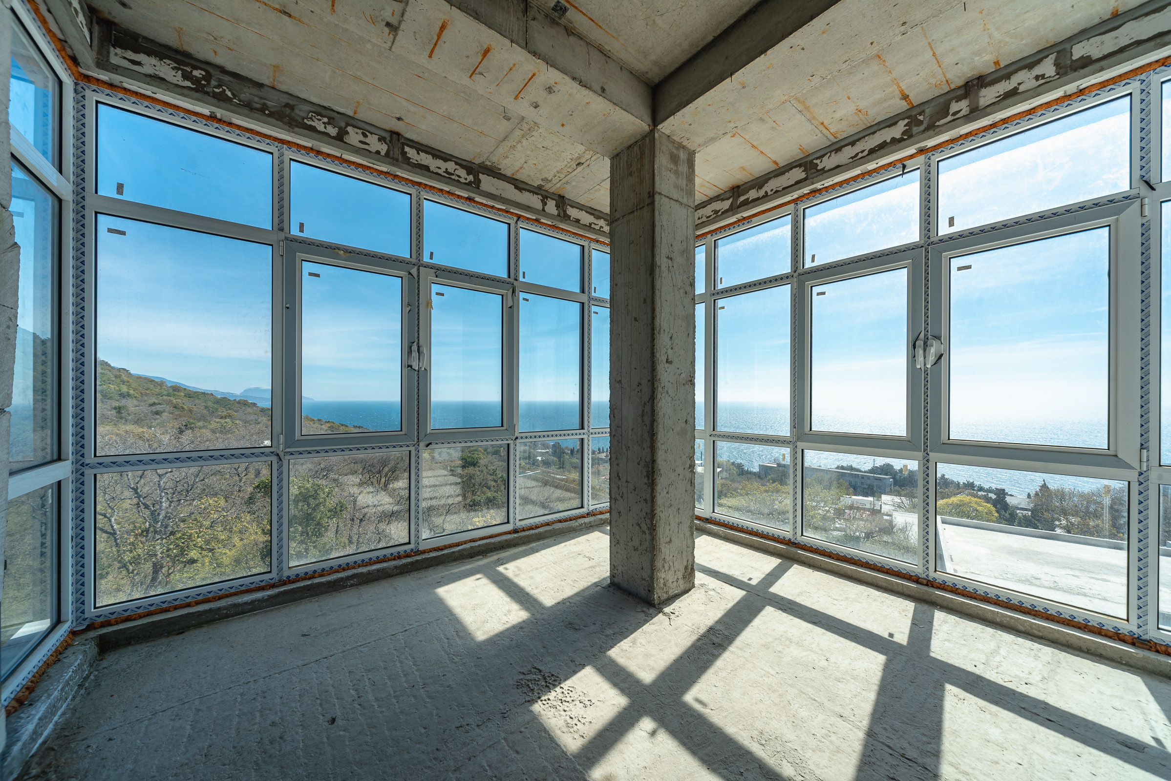 Съемка строящегося объекта. ЖК Видовой, Ялта, район замка Ласточкино Гнездо. Фотограф интерьеров Фотосъемка рекламы в Ялте и по Крыму