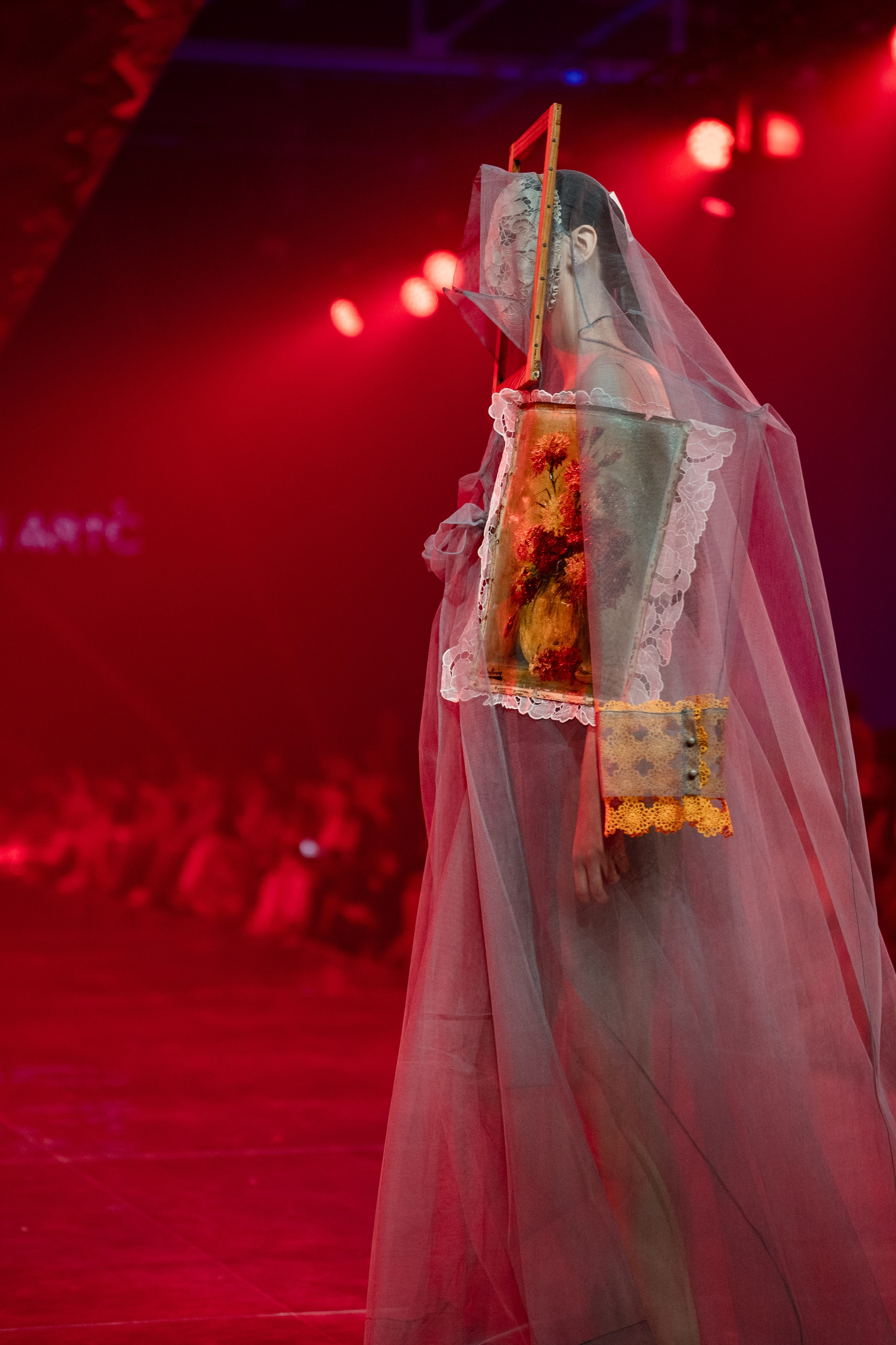 Visa Fashion week Maison Artc. Сайт Алматинского НЮ АРТ, будуар и фэшн фотографа Дениса Карпенко