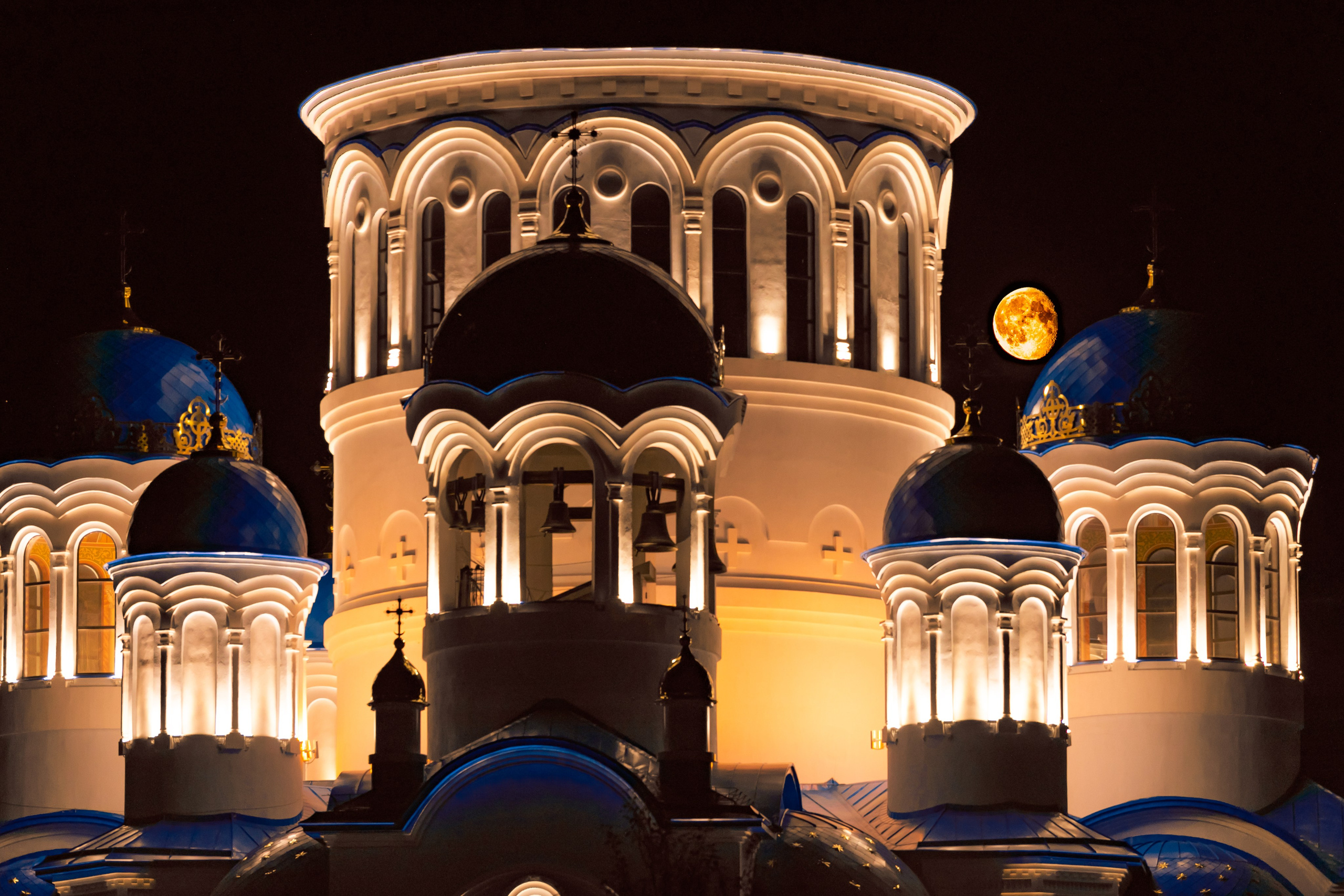 Город в ночи. Фотограф Елена Вишневская (Ушакова) Нефтеюганск, Сургут, Тюмень