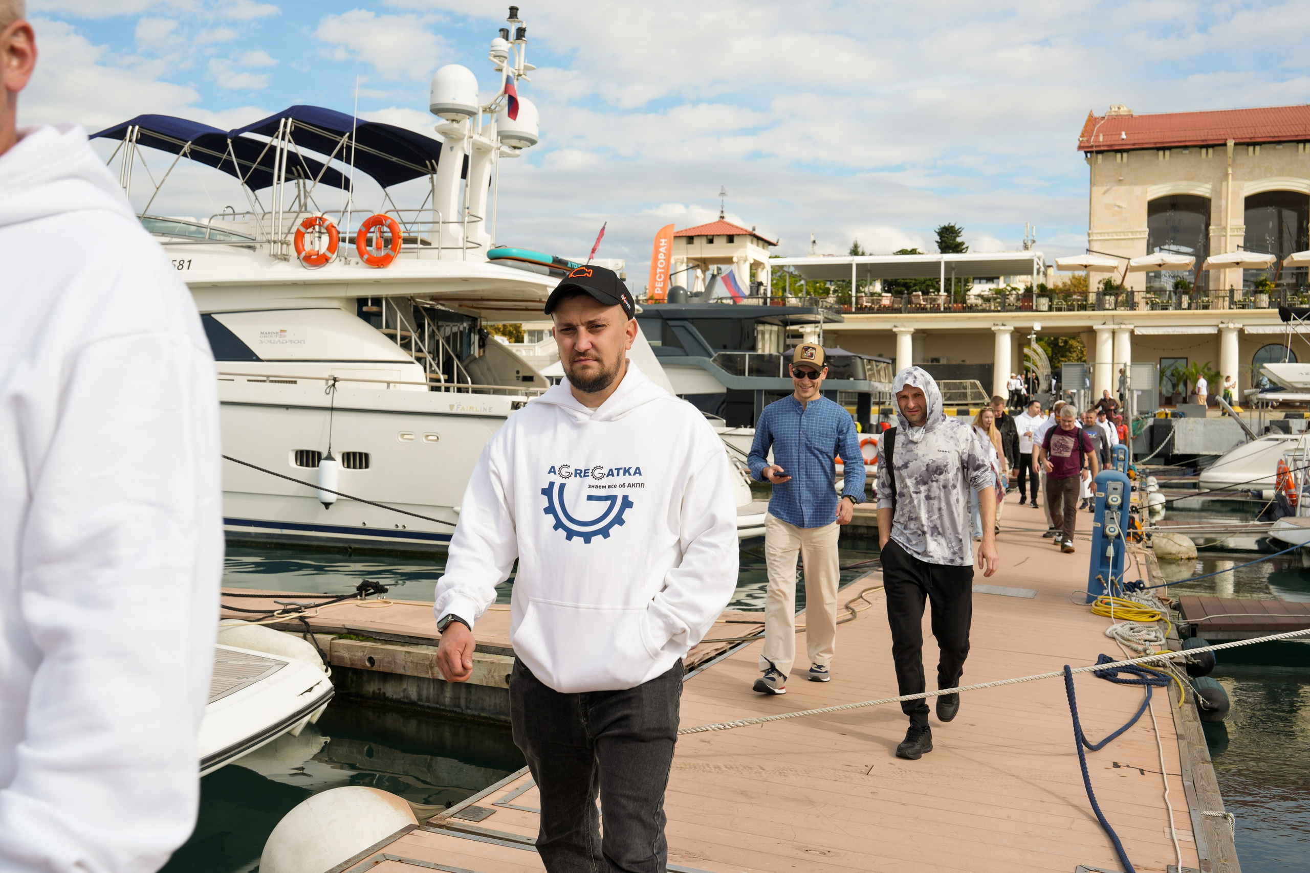 Яхтенная регата для компании Агрегатка. Репортажный фотограф в Красной Поляне и Сочи Павлюченко Екатерина