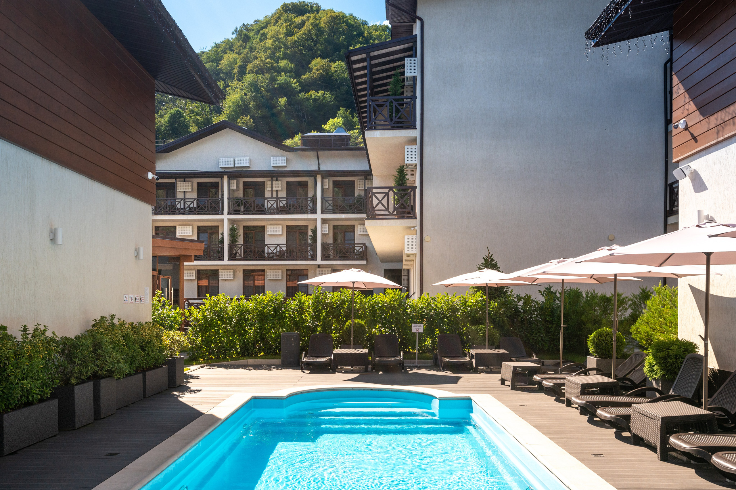 Апарт отель на Ачишховской. Репортажный фотограф в Красной Поляне и Сочи Павлюченко Екатерина