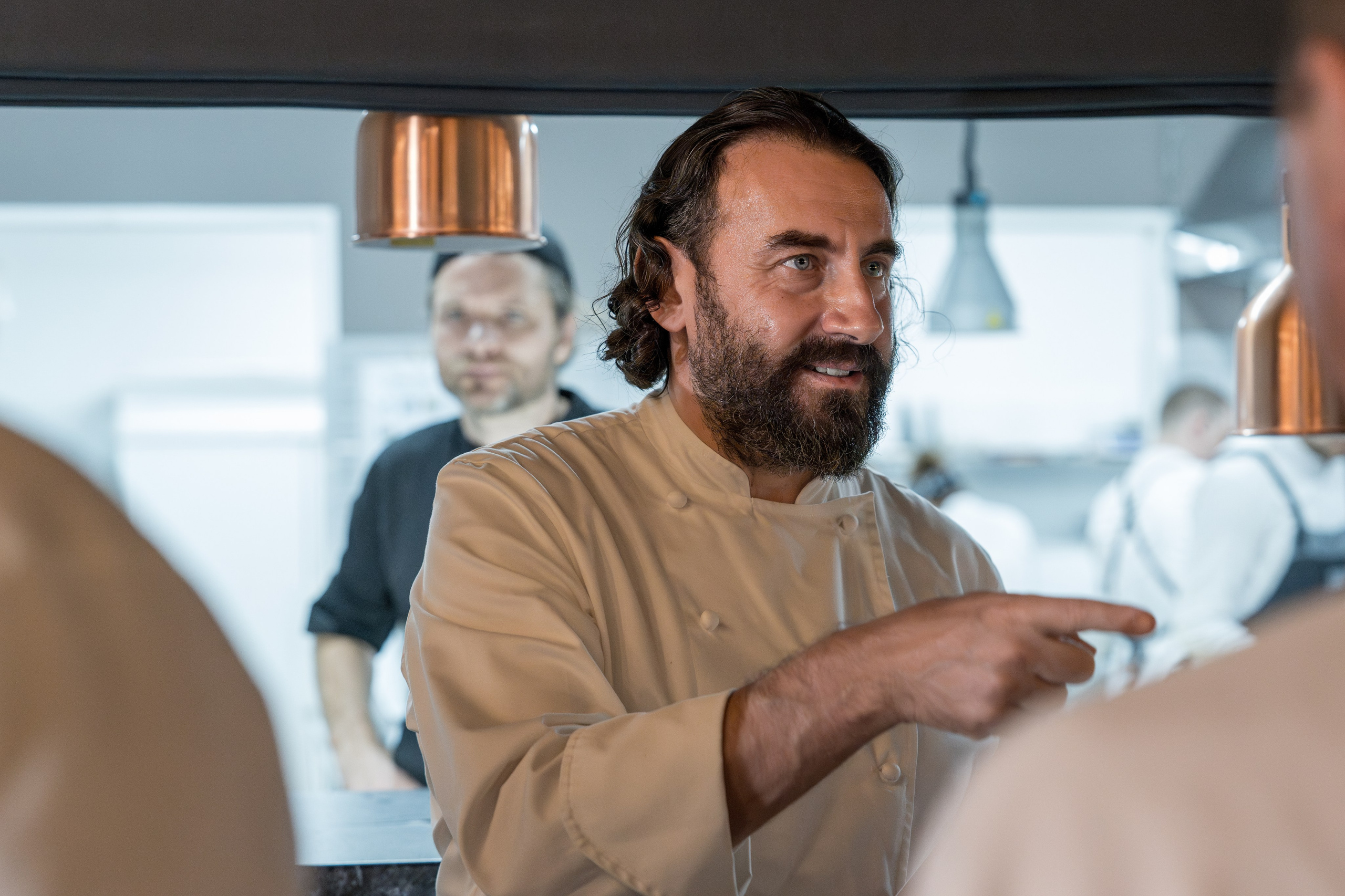 Гастрономический ужин «Лесная Италия» с Мирко Дзаго в ресторане RiverSide. Репортажный фотограф в Красной Поляне и Сочи Павлюченко Екатерина