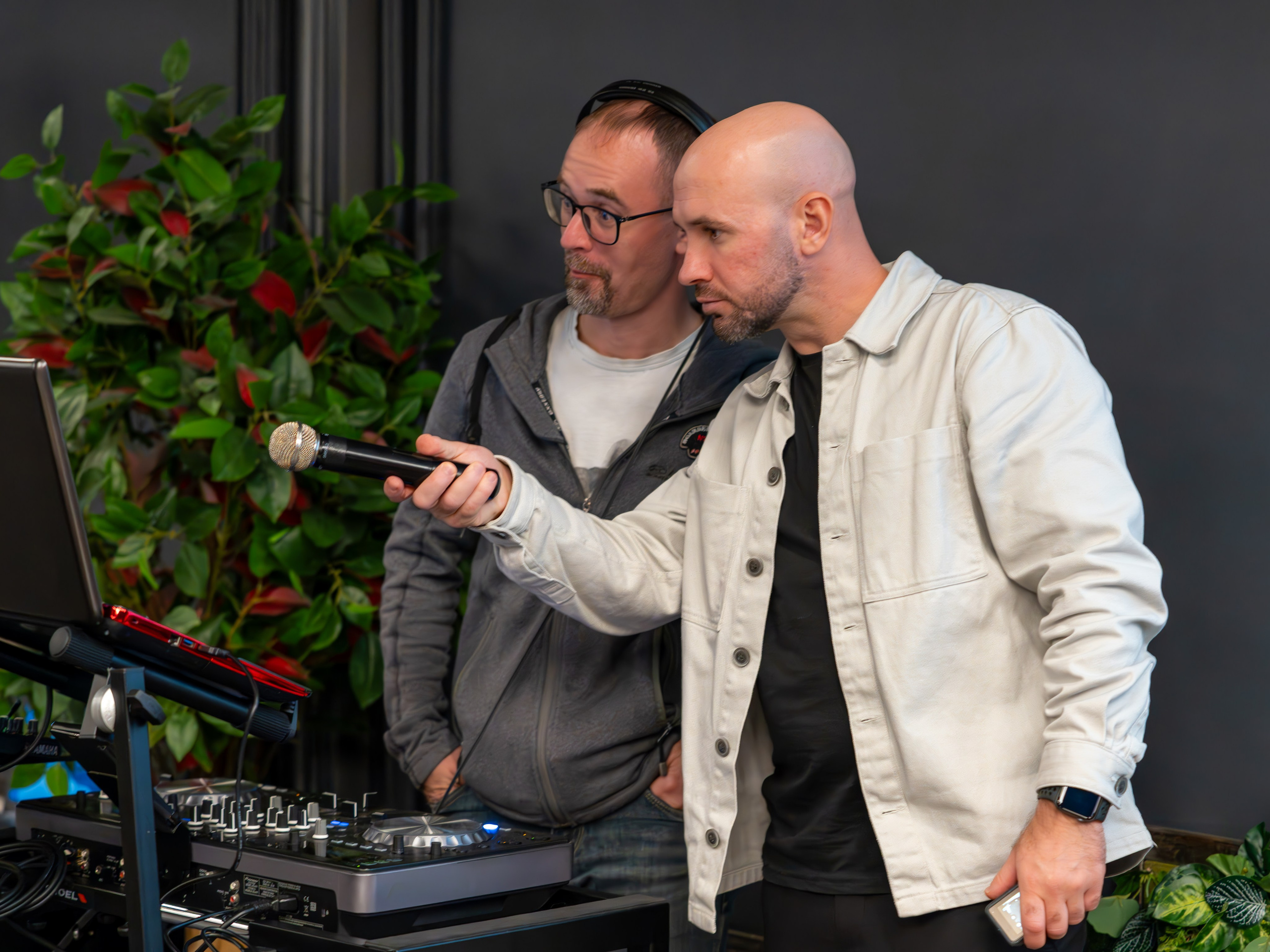 MICE мероприятие — мастер класс по акварели. Репортажный фотограф в Красной Поляне и Сочи Павлюченко Екатерина