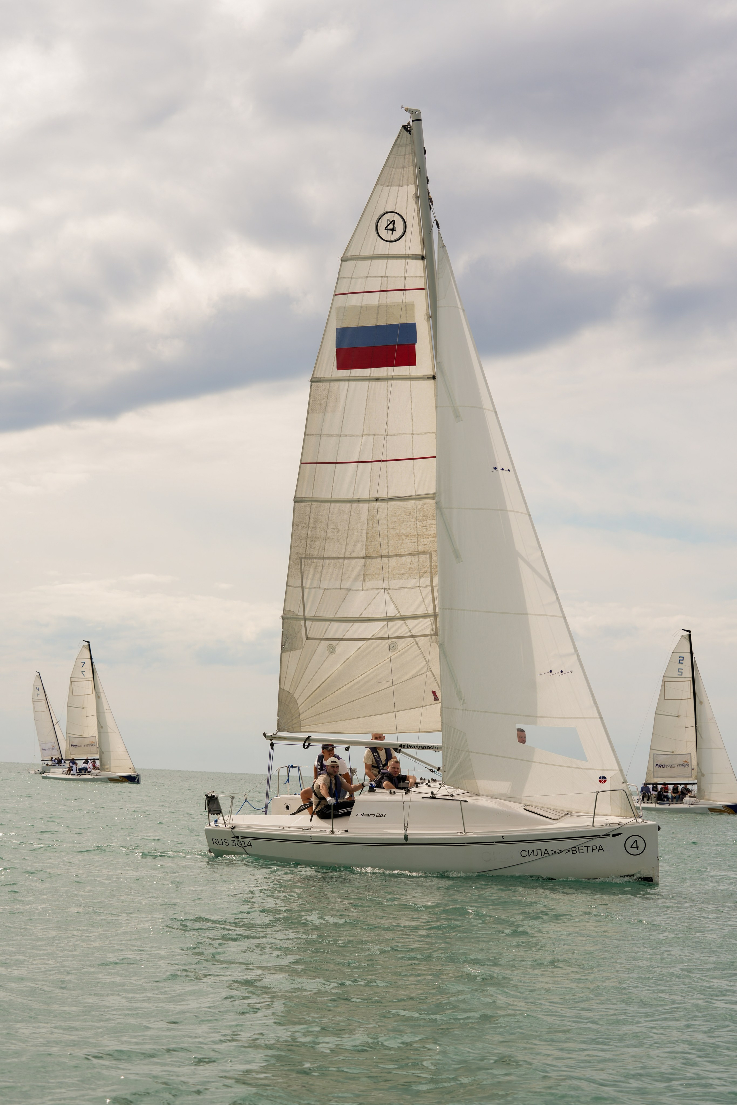 Яхтенная регата для компании Агрегатка. Репортажный фотограф в Красной Поляне и Сочи Павлюченко Екатерина