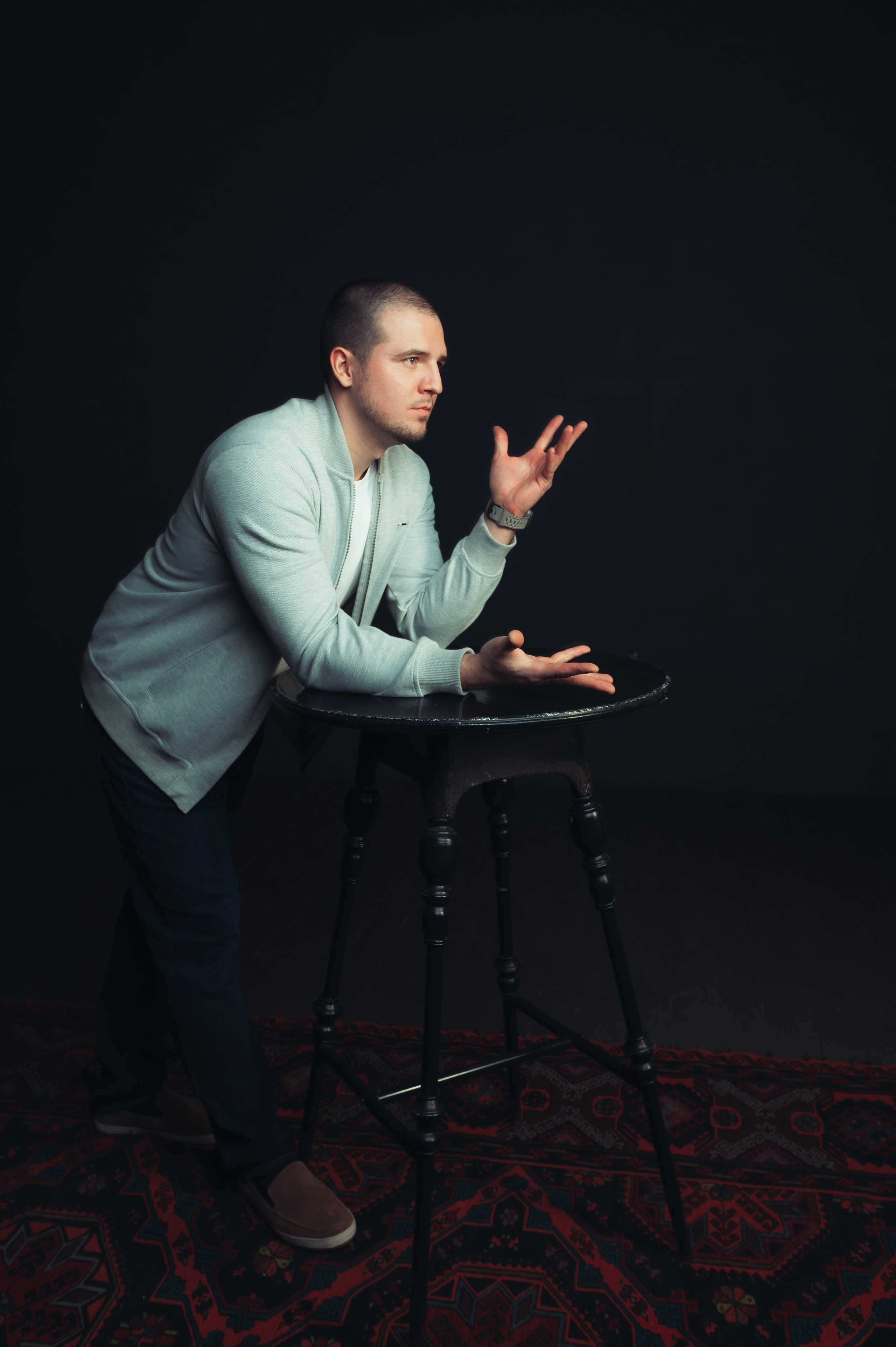 Никита Пустовалов — портретная съёмка. Иван Кубик — фотограф и видеограф