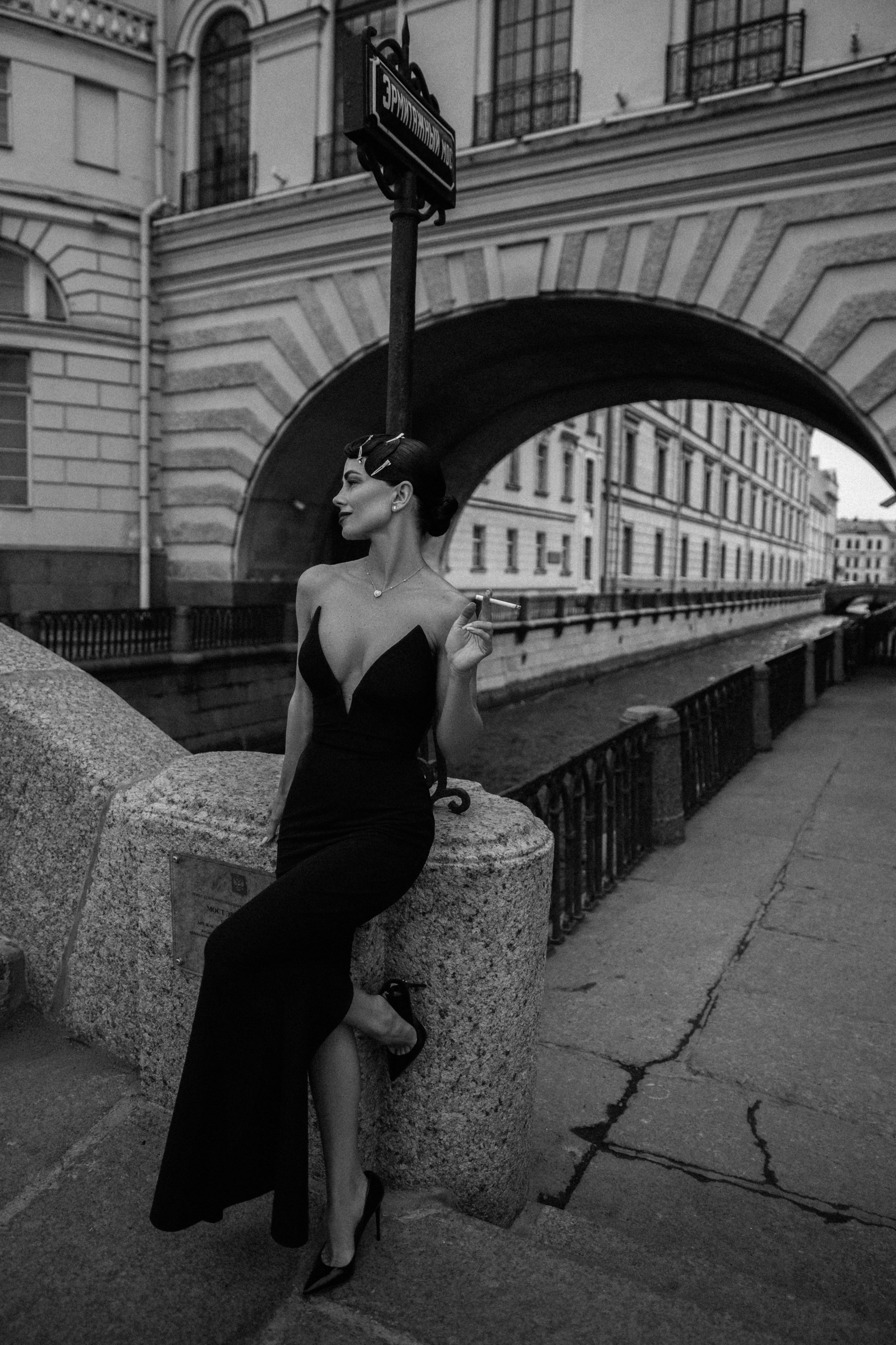 Alexandra | Winter Canal. NatalieDmi — фотосессия беременности, семейный фотограф, портрет