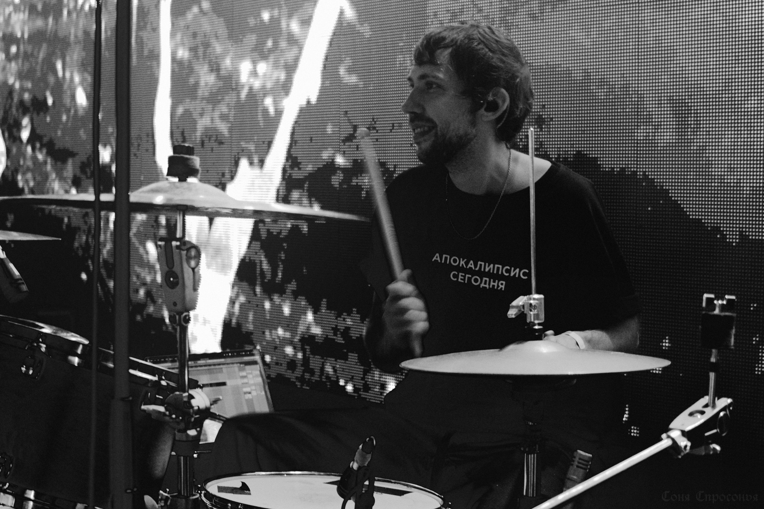 Концерт Буерака. Концертный и портретный фотограф в Москве Соня Спросонья