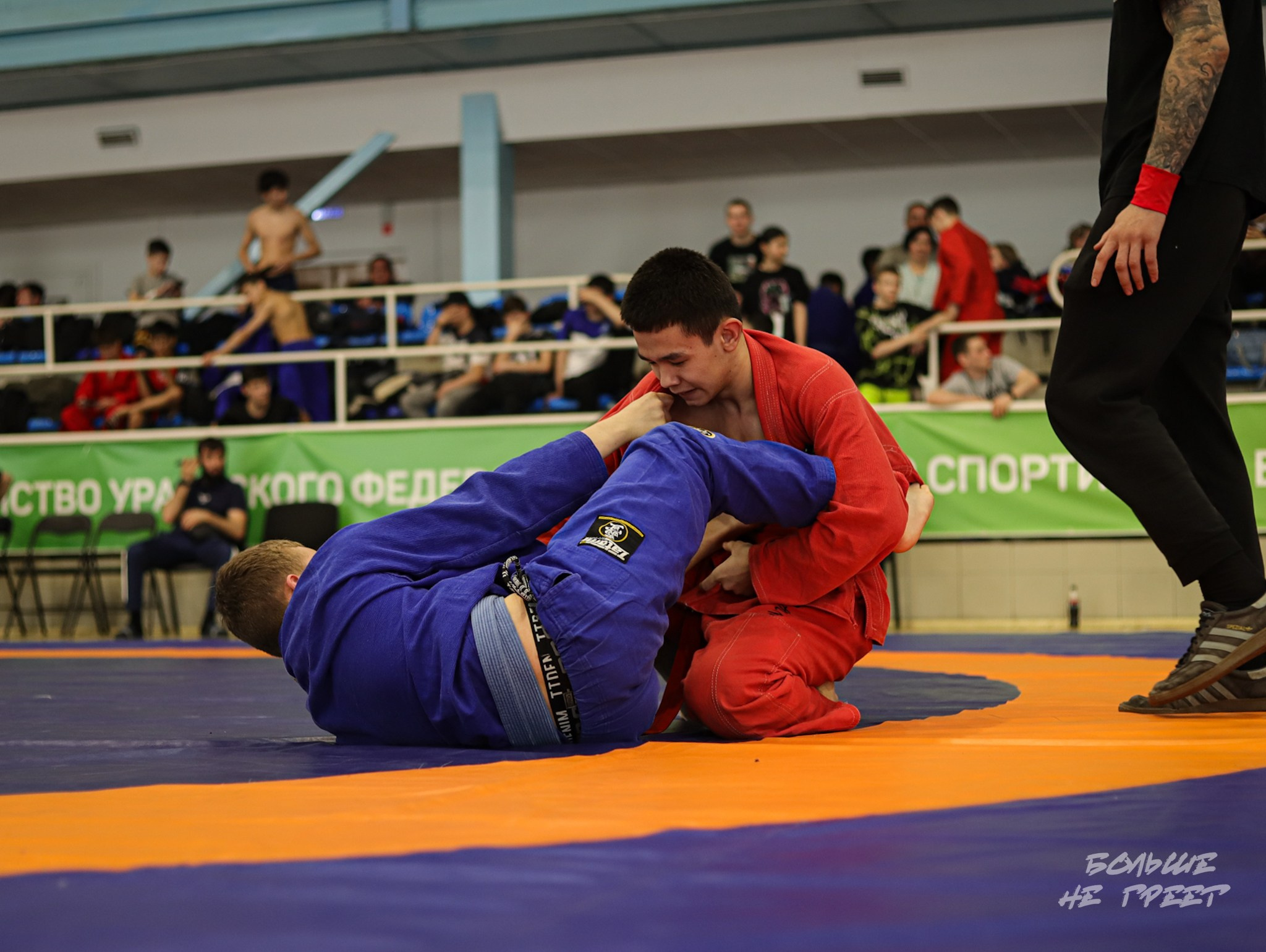 ПЕРВЕНСТВО УРФО ПО СПОРТИВНОЙ БОРЬБЕ ГРЭППЛИНГ И ГРЭППЛИНГ-ГИ. Больше не греет