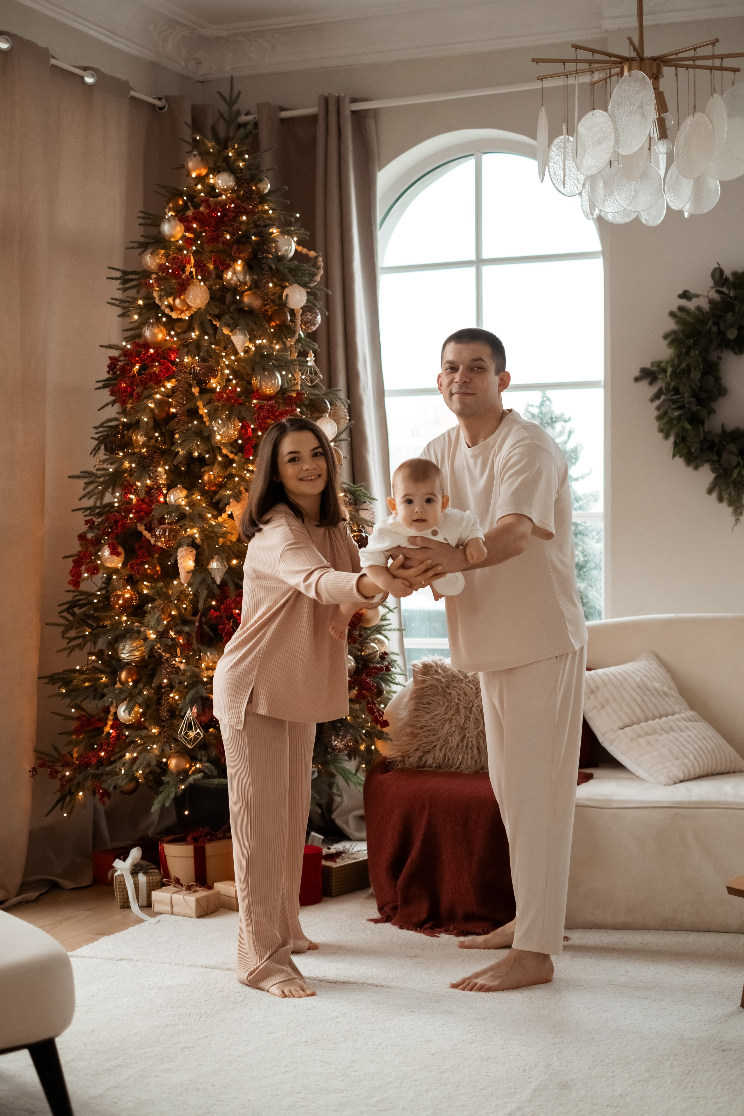 Семейная новогодняя фотосессия. Семейный и детский фотограф в Мелитополе /Наталья Зацеркляная